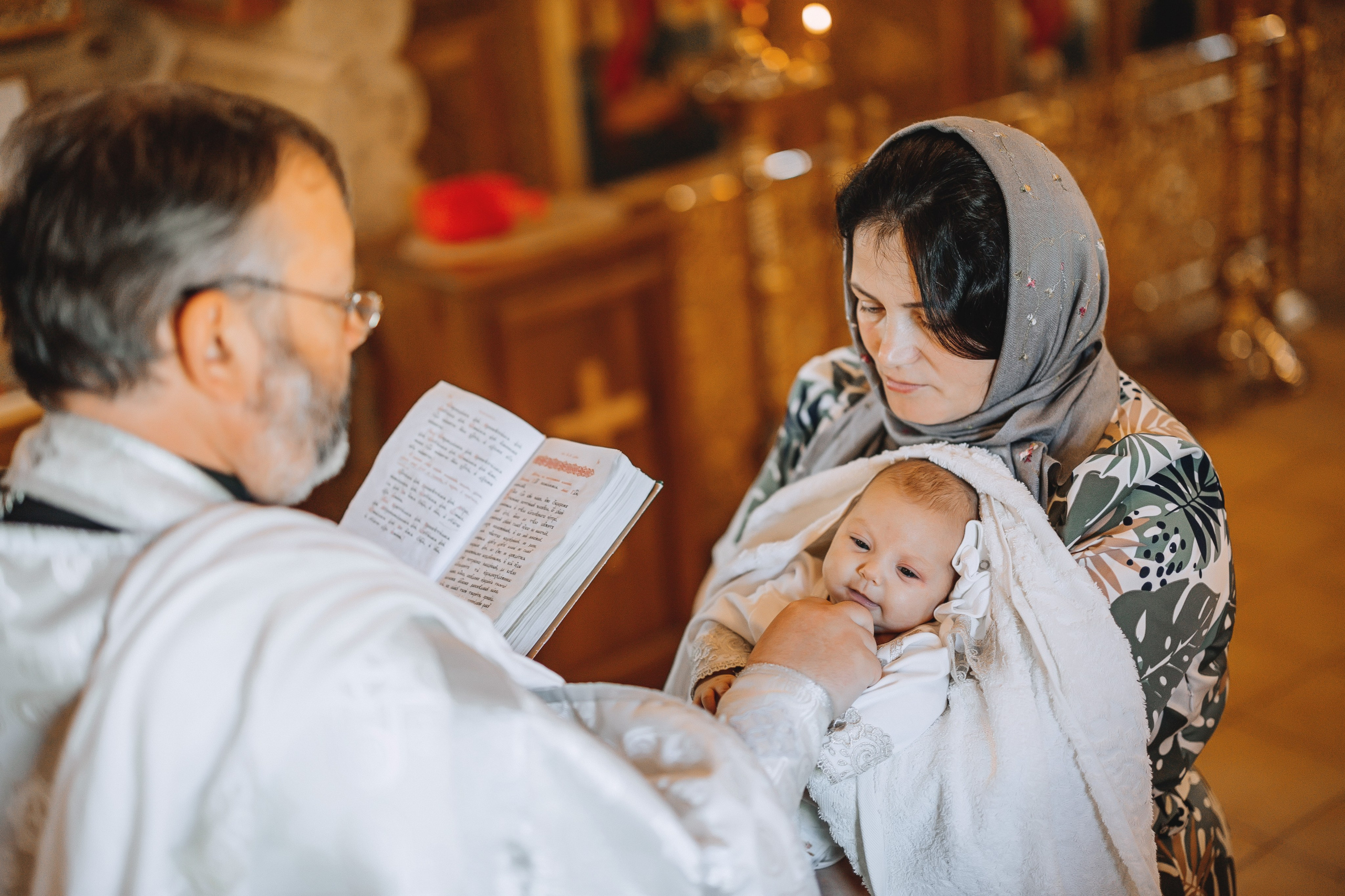 Крещение Елизаветы. Александр Антонов. Профессиональный свадебный, репортажный фотограф в Москве, Подольске. Фото+Видео на любой праздник