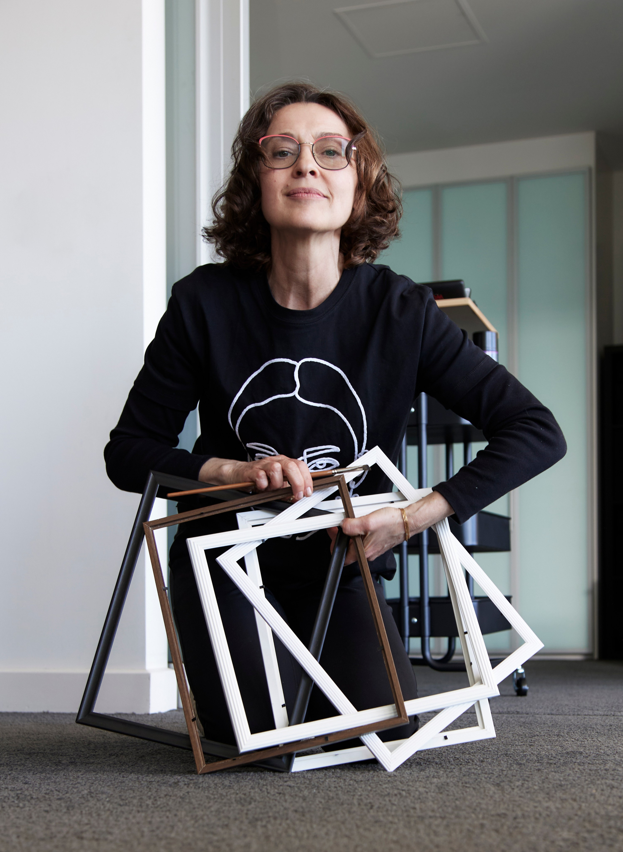 Sasha Morgunovskaya, painter. Maria Poleshchuk, commercial photographer in Sydney