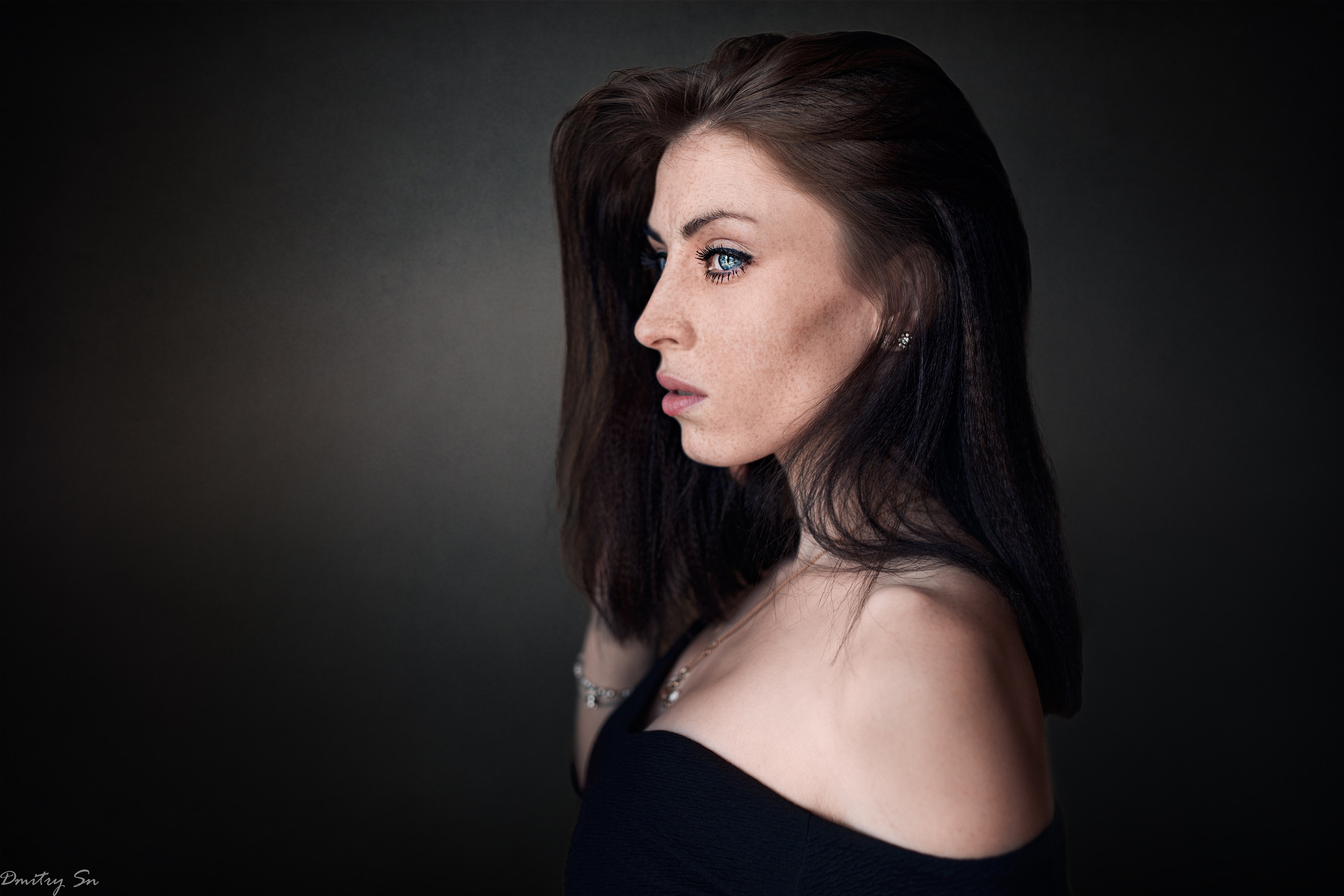 Портреты с Надеждой у окна для «себя»