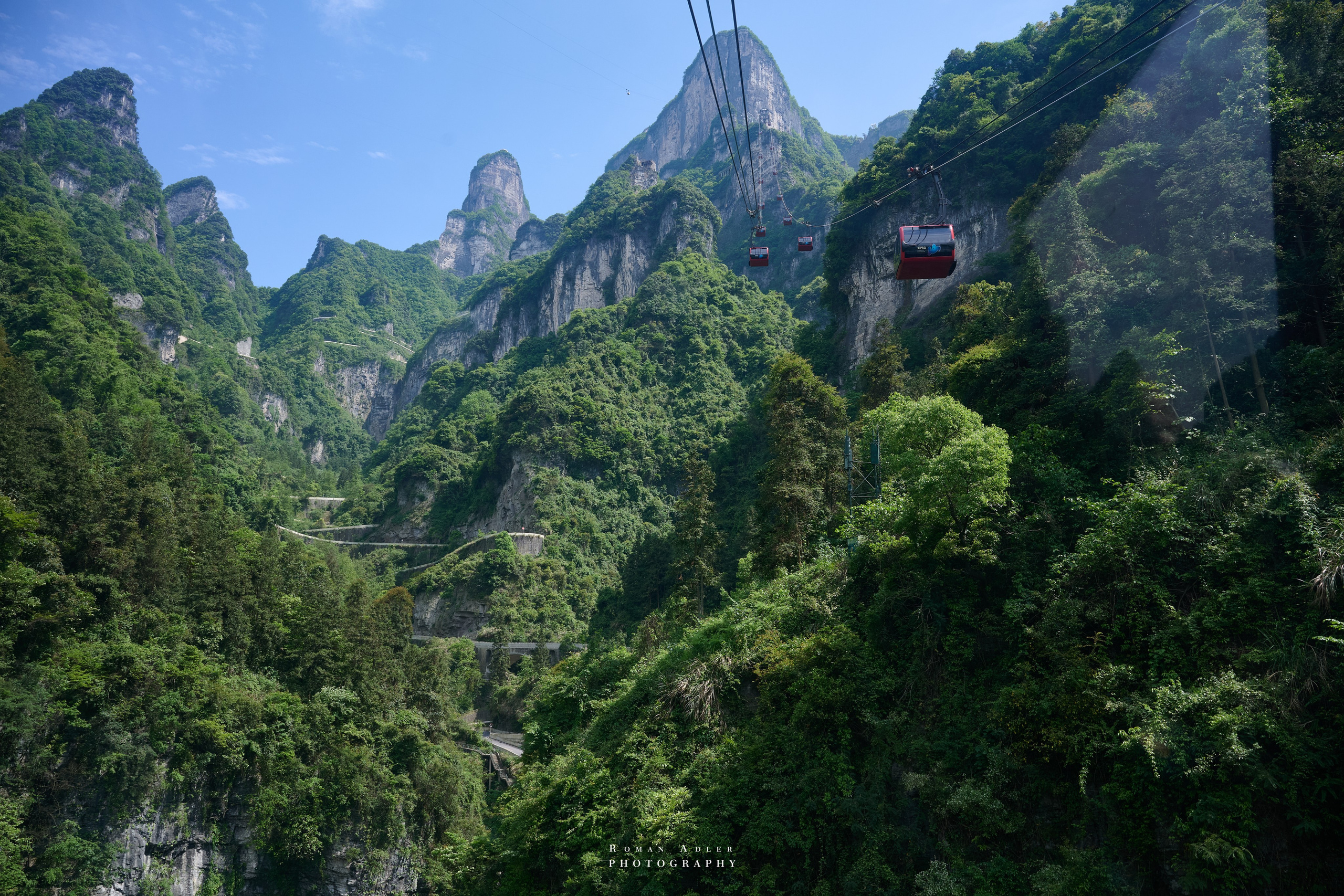 Heaven’s Gate — Zhangjiajie’s Iconic Mountain