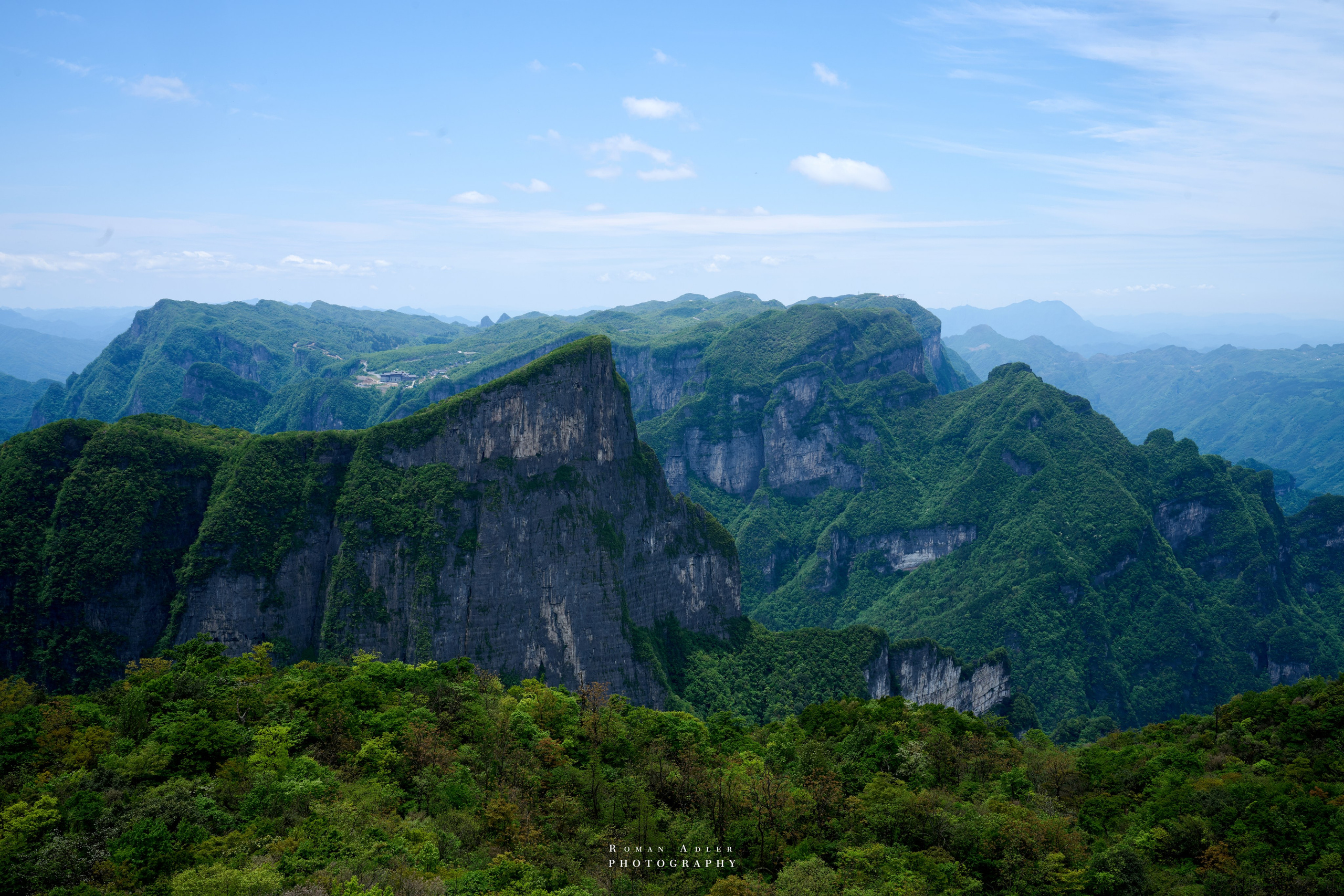 Heaven’s Gate — Zhangjiajie’s Iconic Mountain