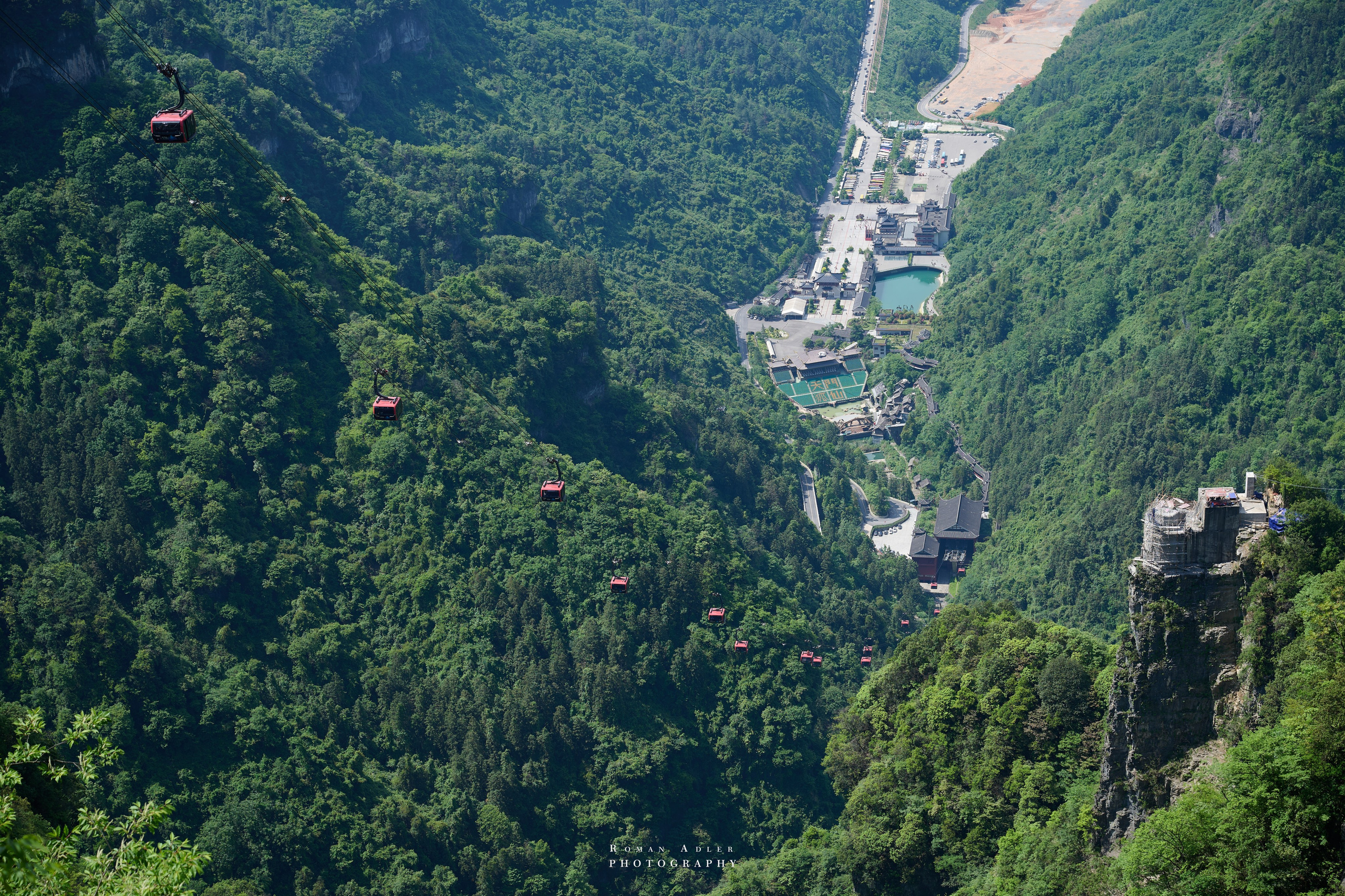 Heaven’s Gate — Zhangjiajie’s Iconic Mountain