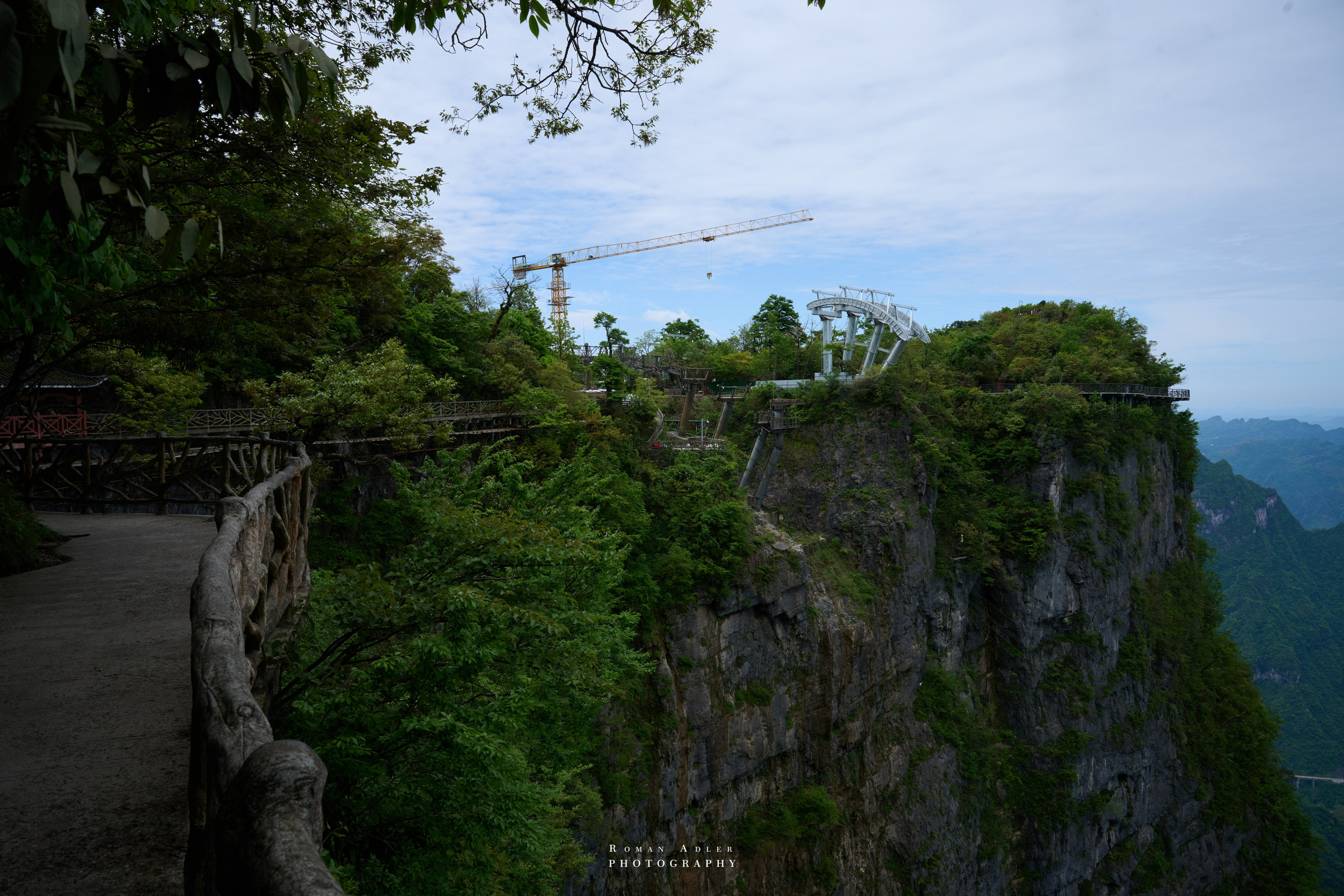 Heaven’s Gate — Zhangjiajie’s Iconic Mountain