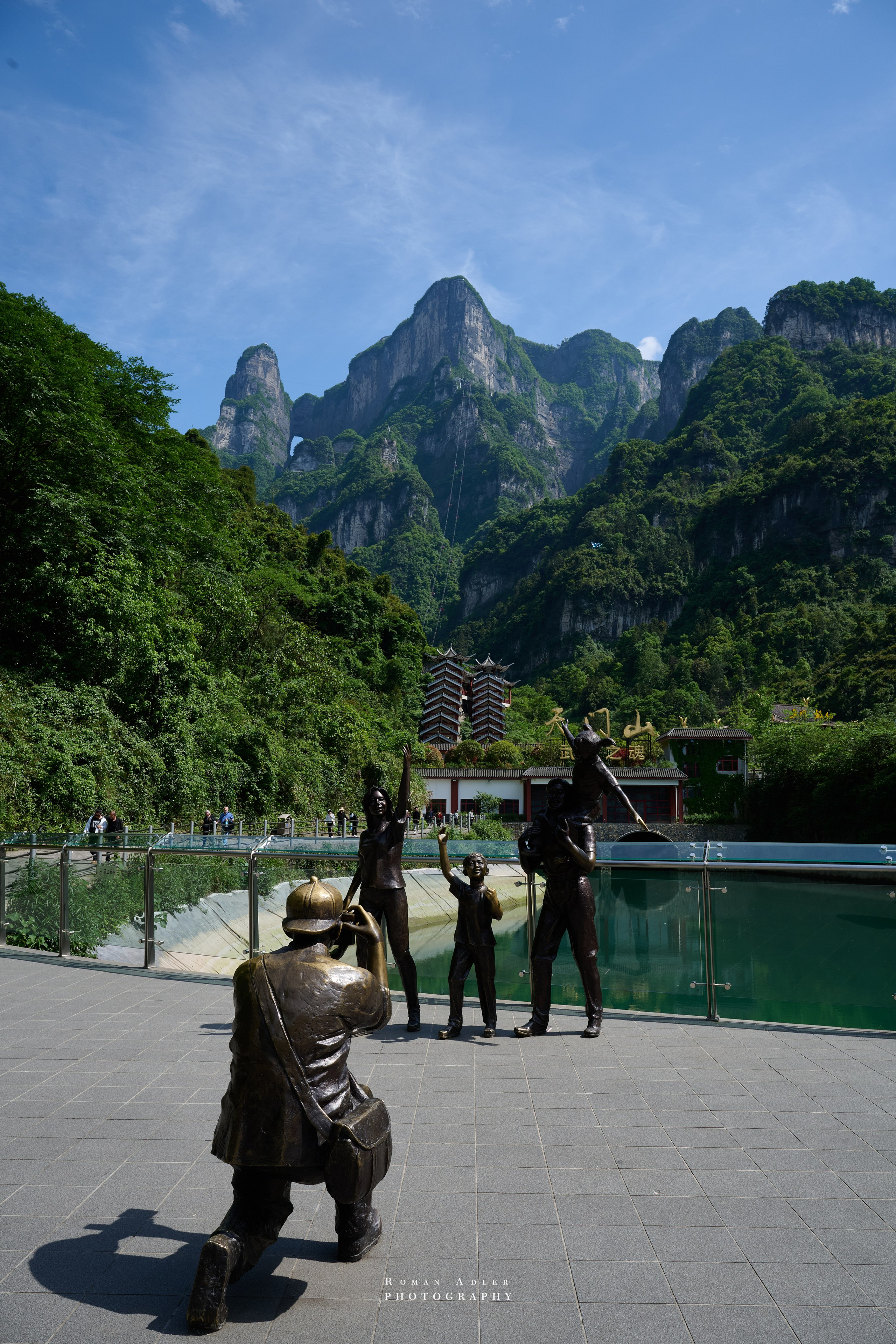 Heaven’s Gate — Zhangjiajie’s Iconic Mountain