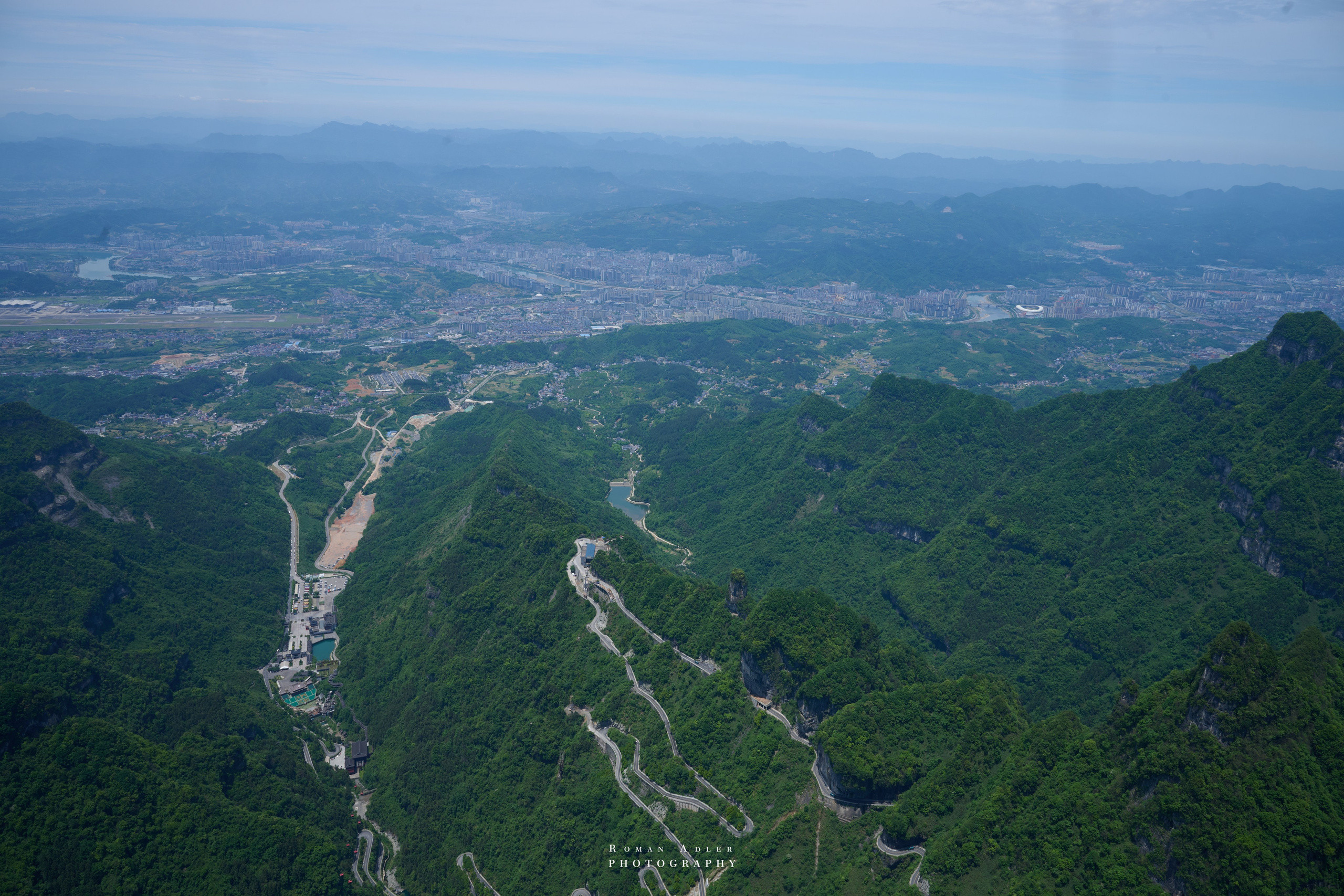 Heaven’s Gate — Zhangjiajie’s Iconic Mountain
