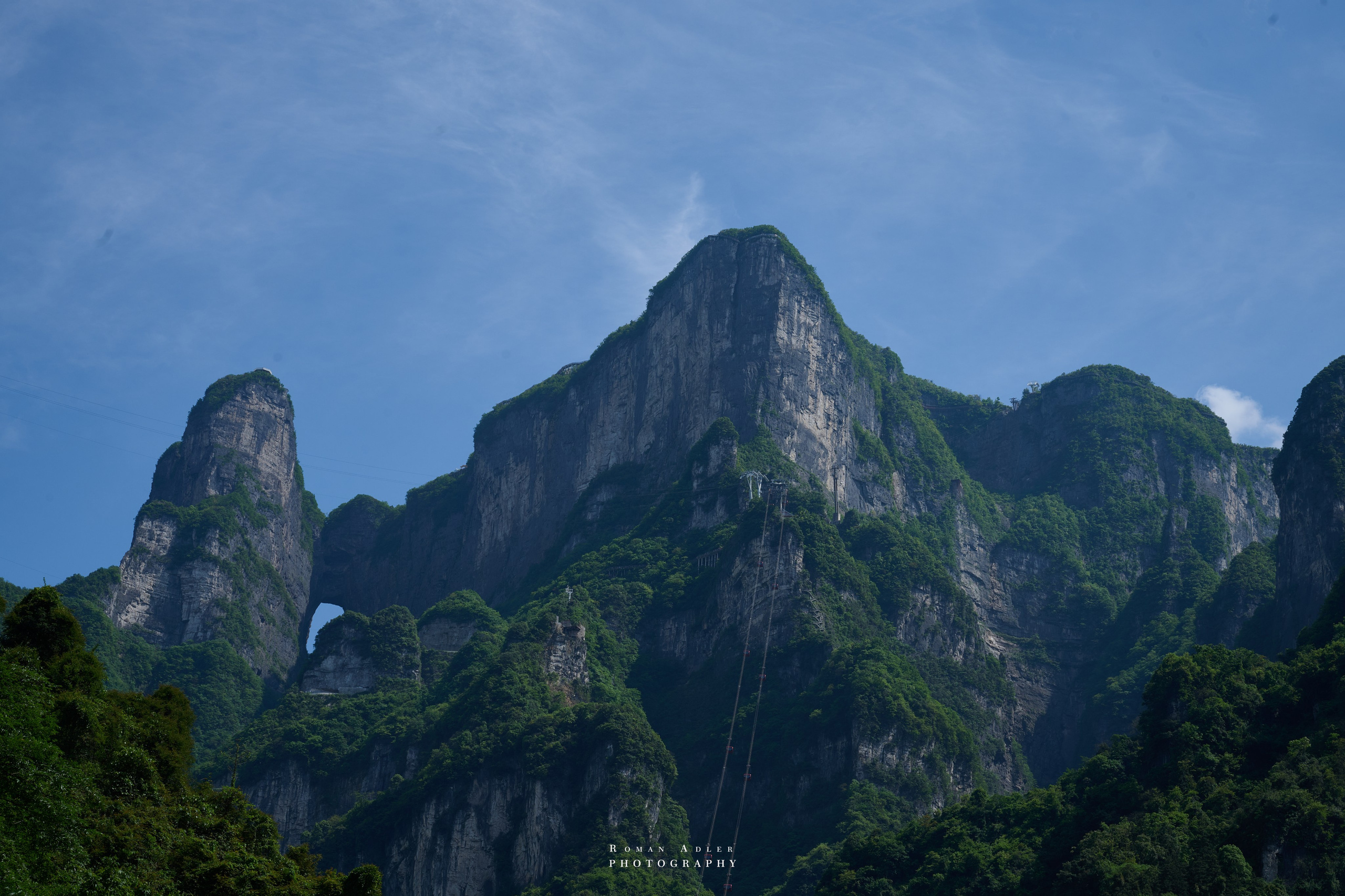 Heaven’s Gate — Zhangjiajie’s Iconic Mountain