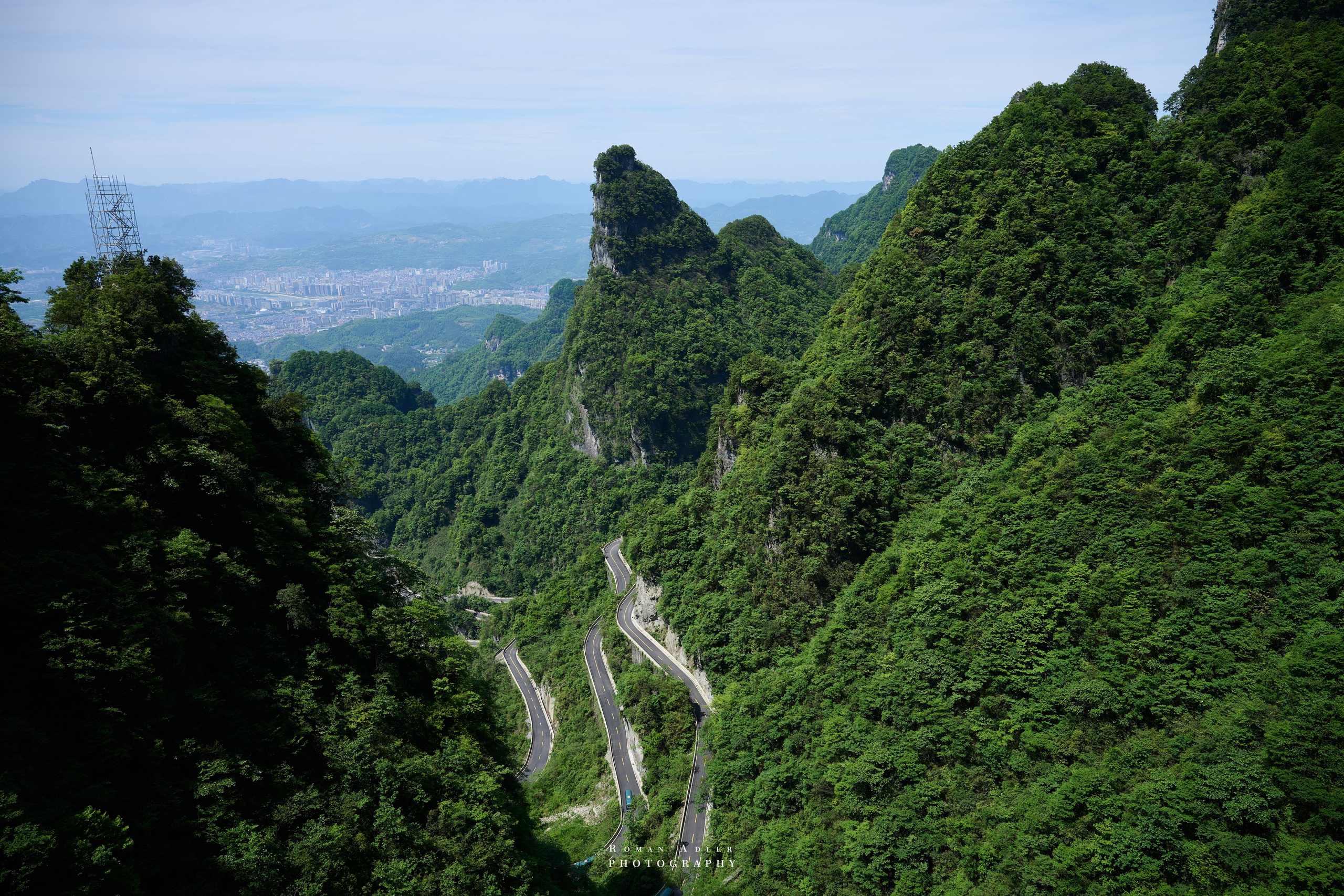 Heaven’s Gate — Zhangjiajie’s Iconic Mountain