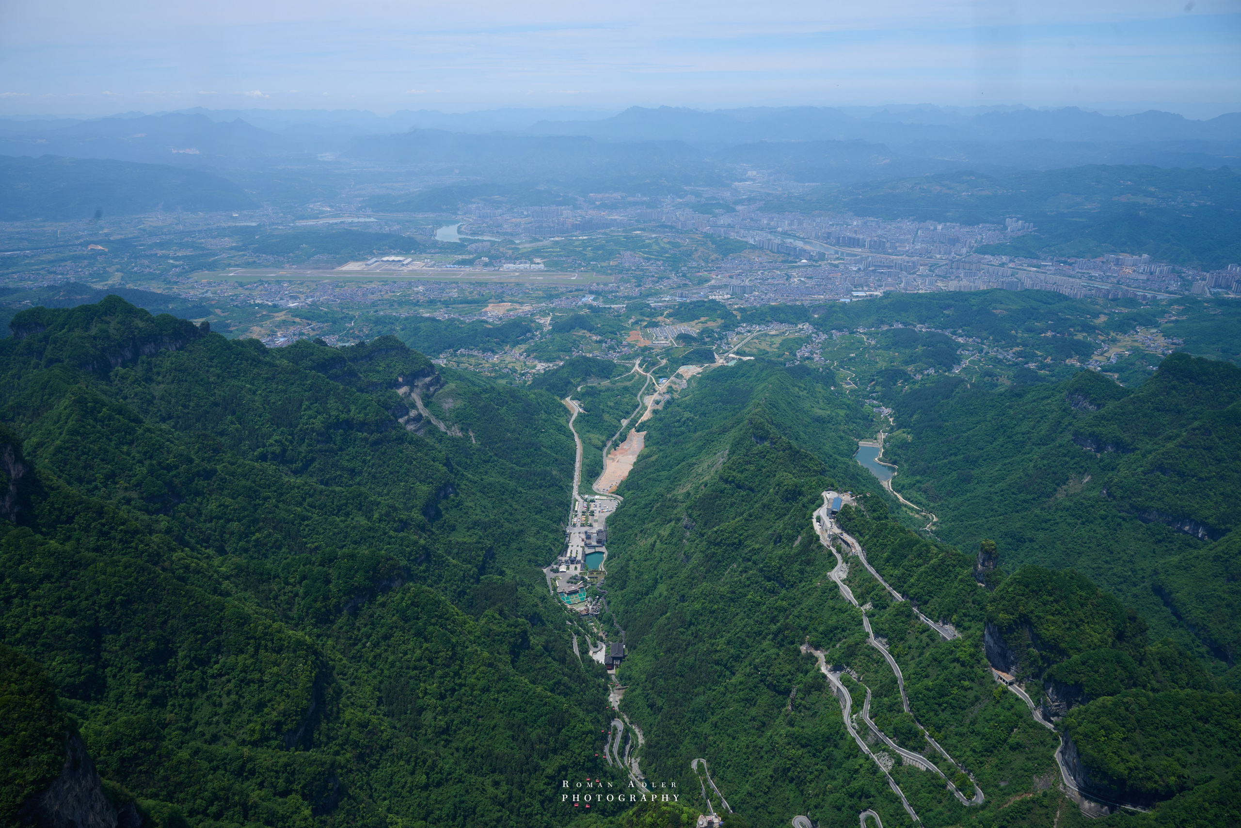 Heaven’s Gate — Zhangjiajie’s Iconic Mountain