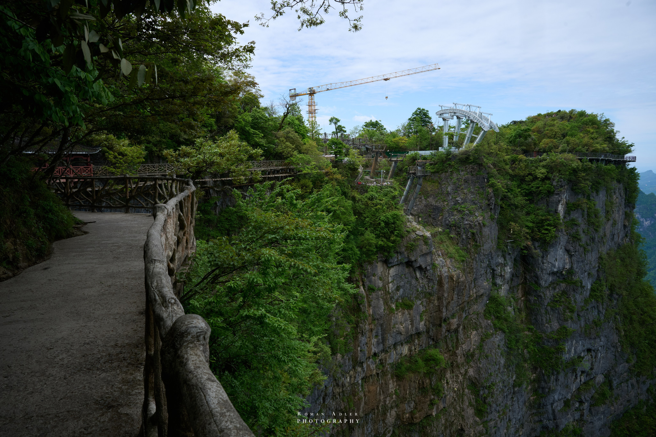 Heaven’s Gate — Zhangjiajie’s Iconic Mountain