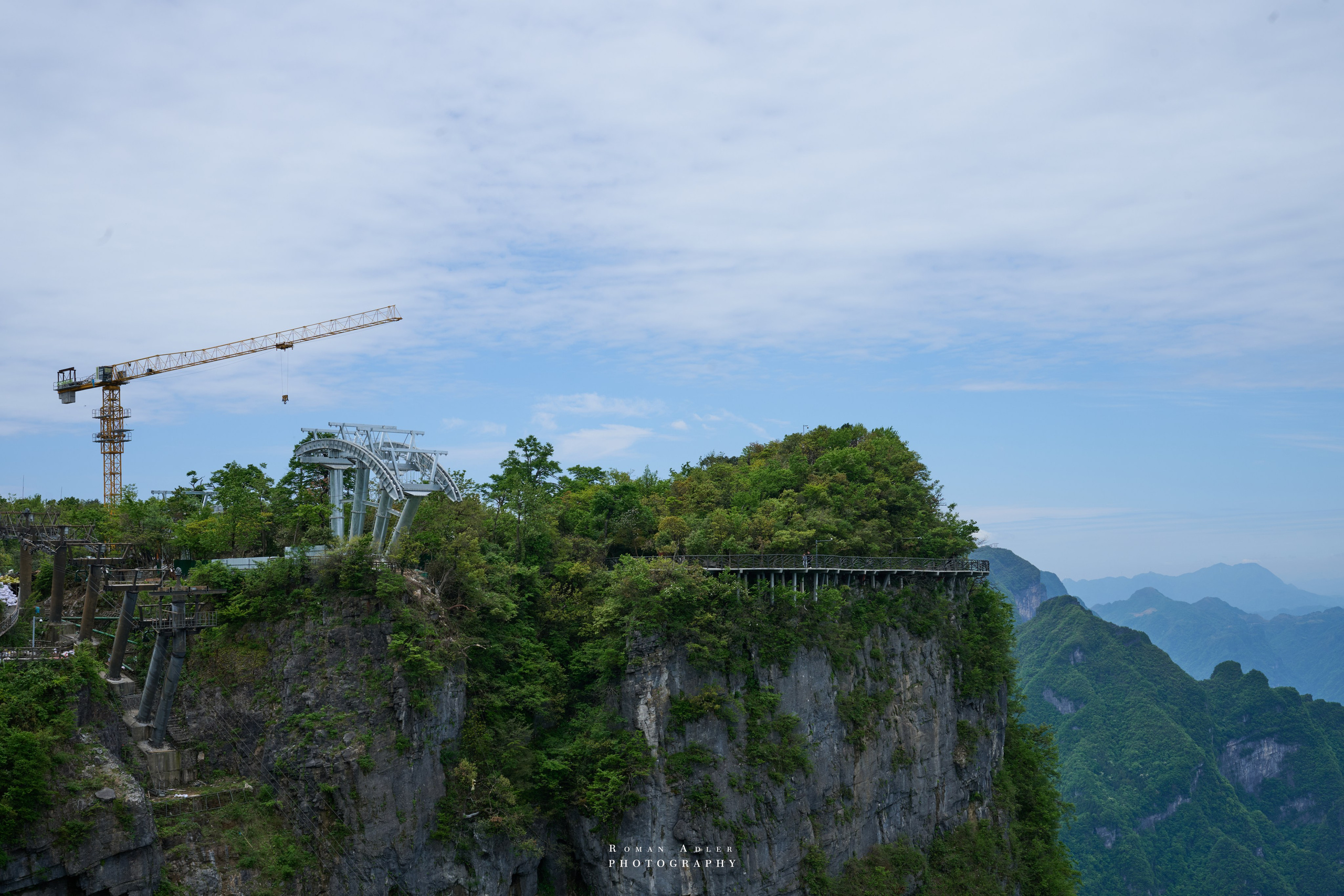 Heaven’s Gate — Zhangjiajie’s Iconic Mountain