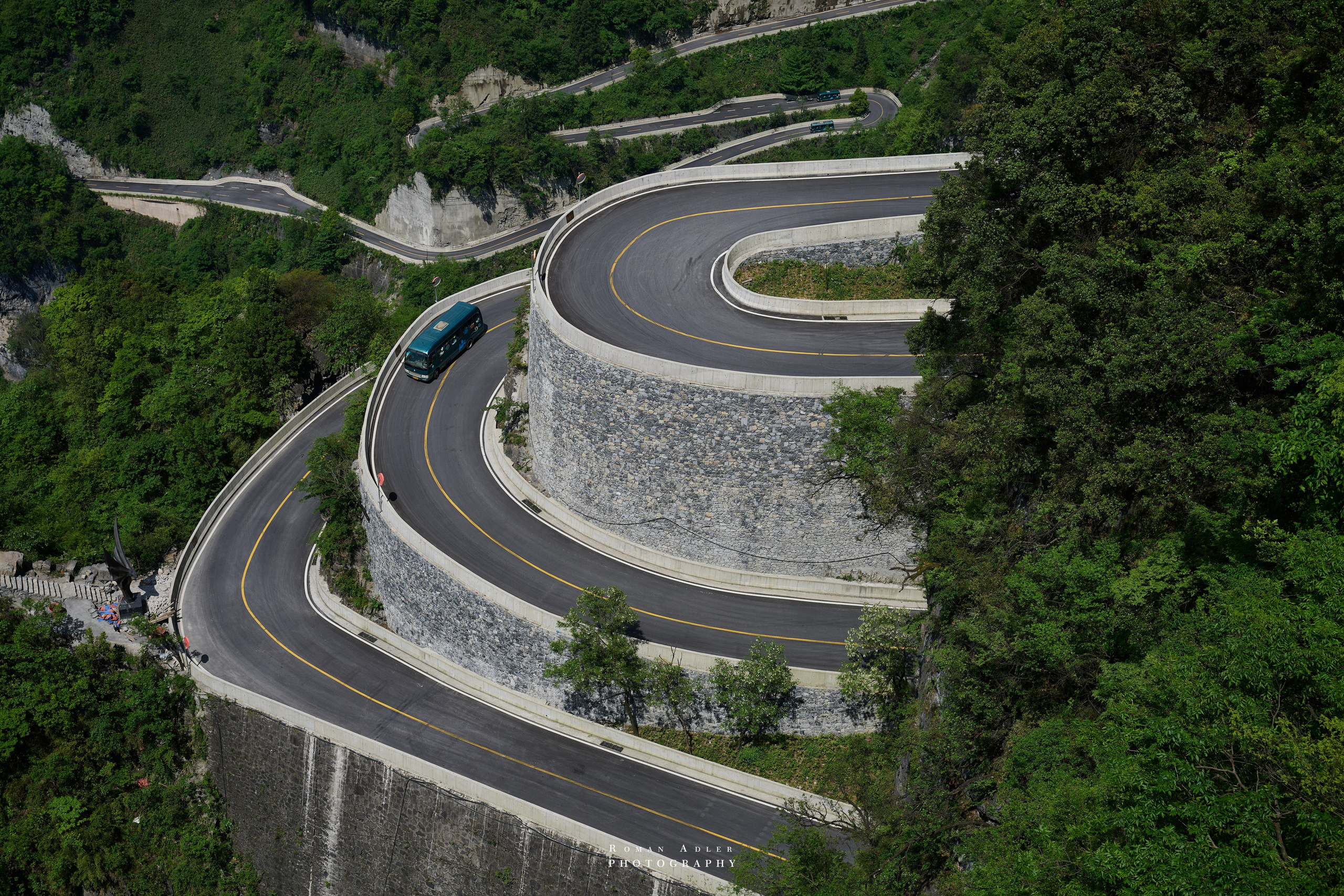 Heaven’s Gate — Zhangjiajie’s Iconic Mountain