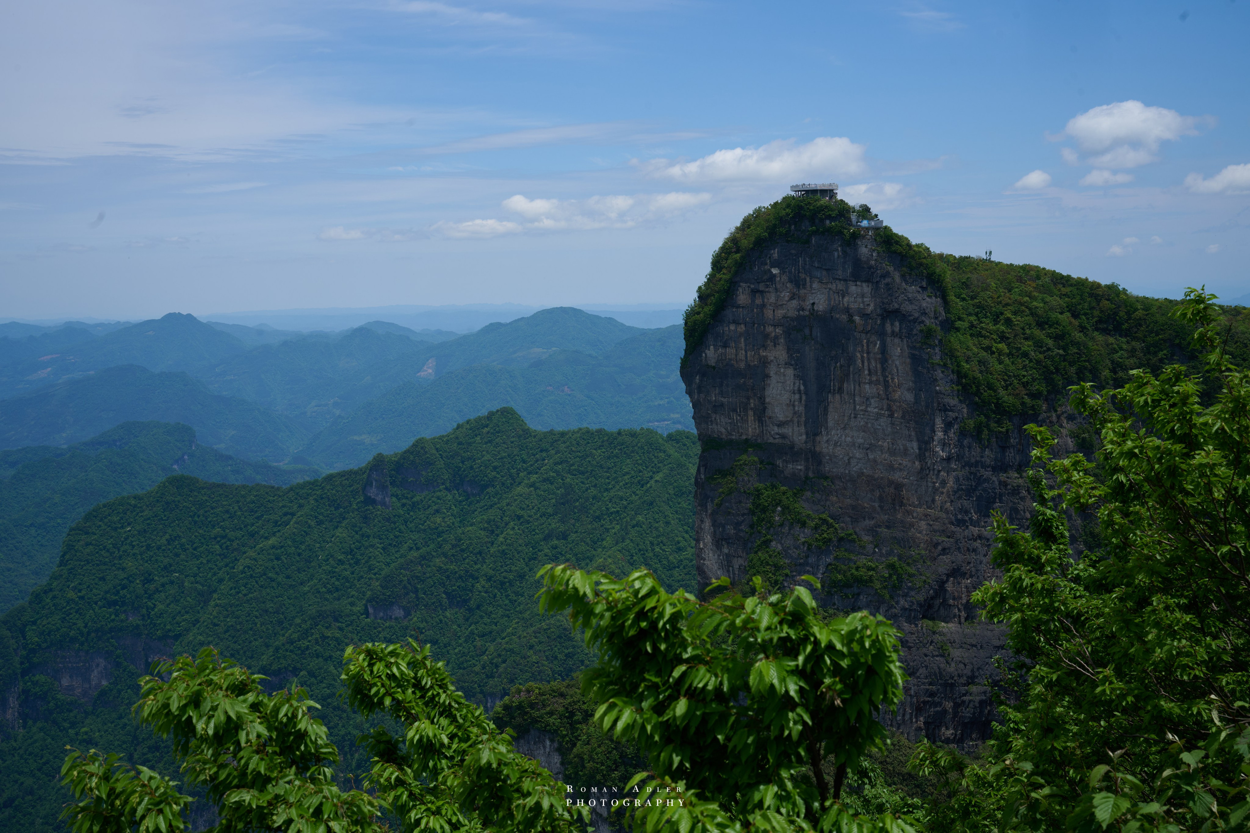 Heaven’s Gate — Zhangjiajie’s Iconic Mountain