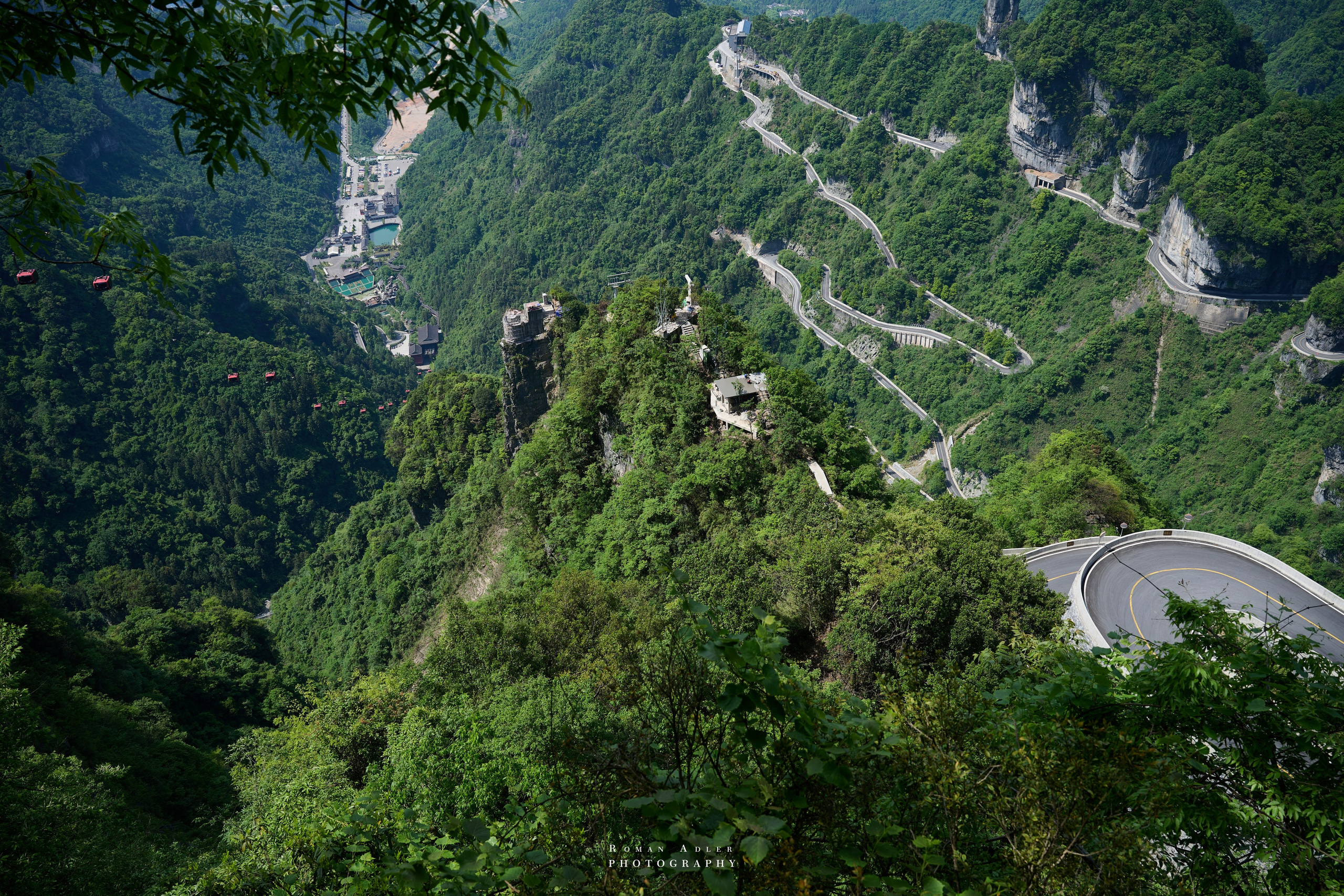 Heaven’s Gate — Zhangjiajie’s Iconic Mountain