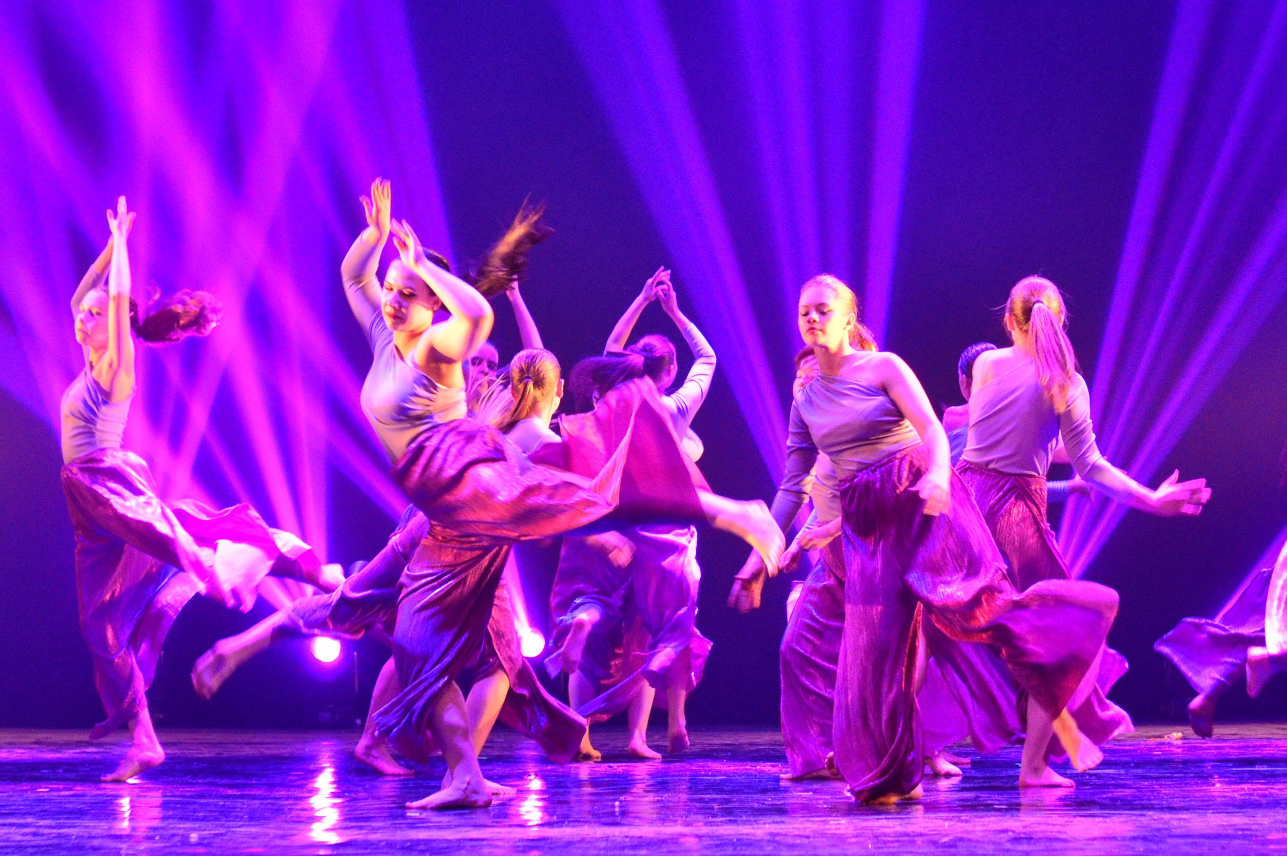 Танцы. Фото детских спортивных мероприятий и всякое интересное через объектив