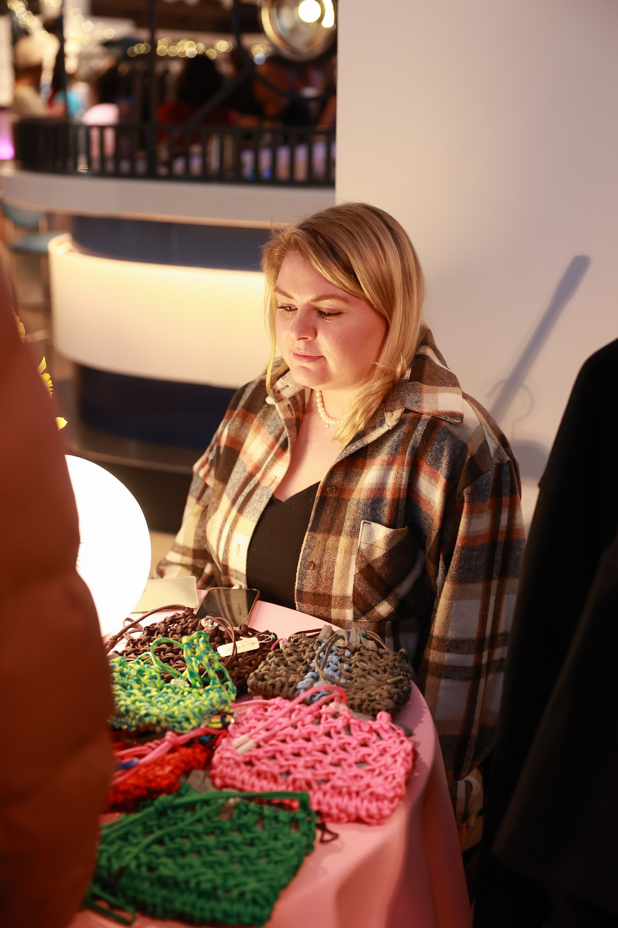 2–3 марта 2024 в пространстве «Три вокзала. Депо» / День 2 / фото Саша Жукова. Фотоотчеты «Ламбада-маркета»