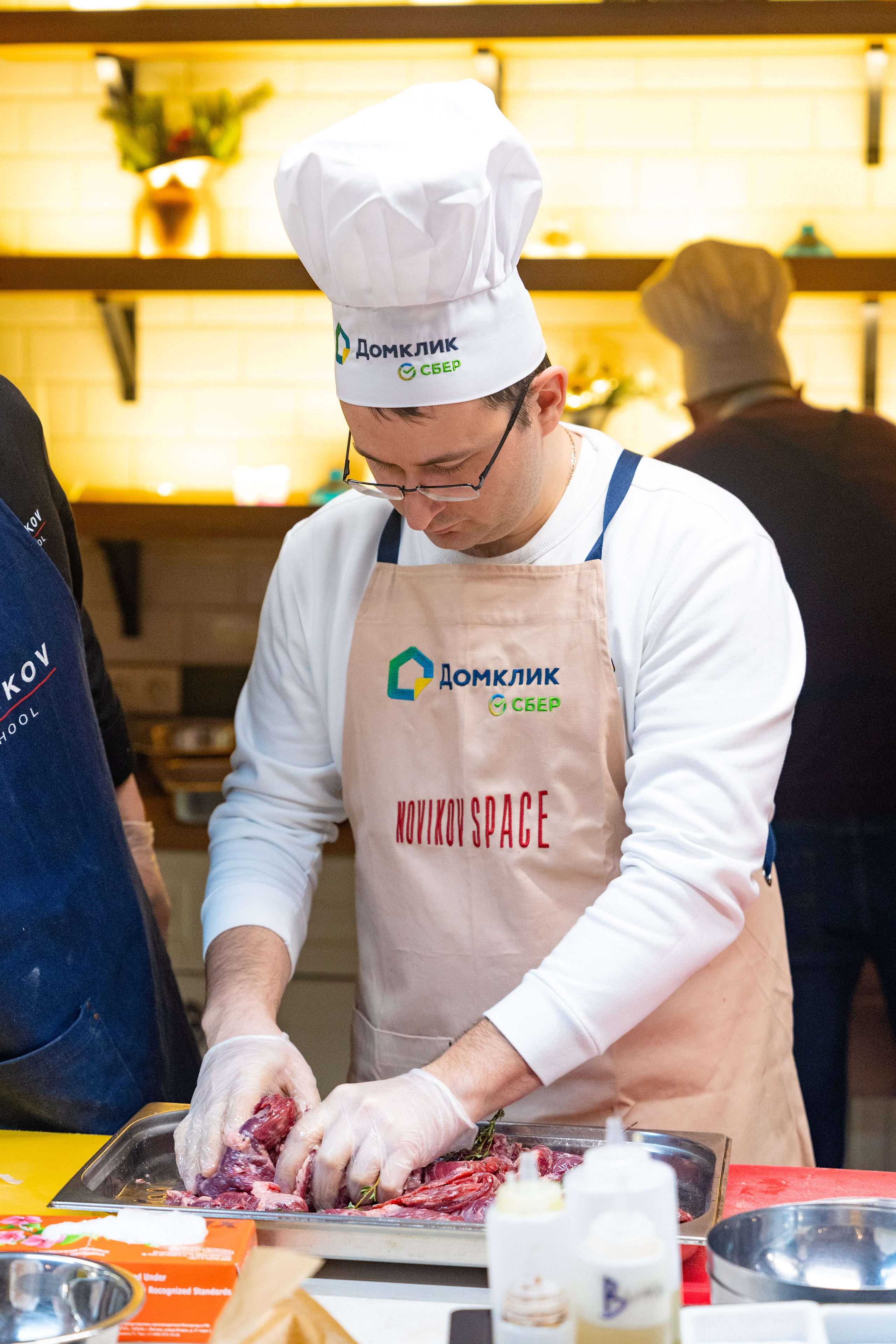 NOVIKOV SCHOOL — Умами зал. Фотограф Никита Комаров