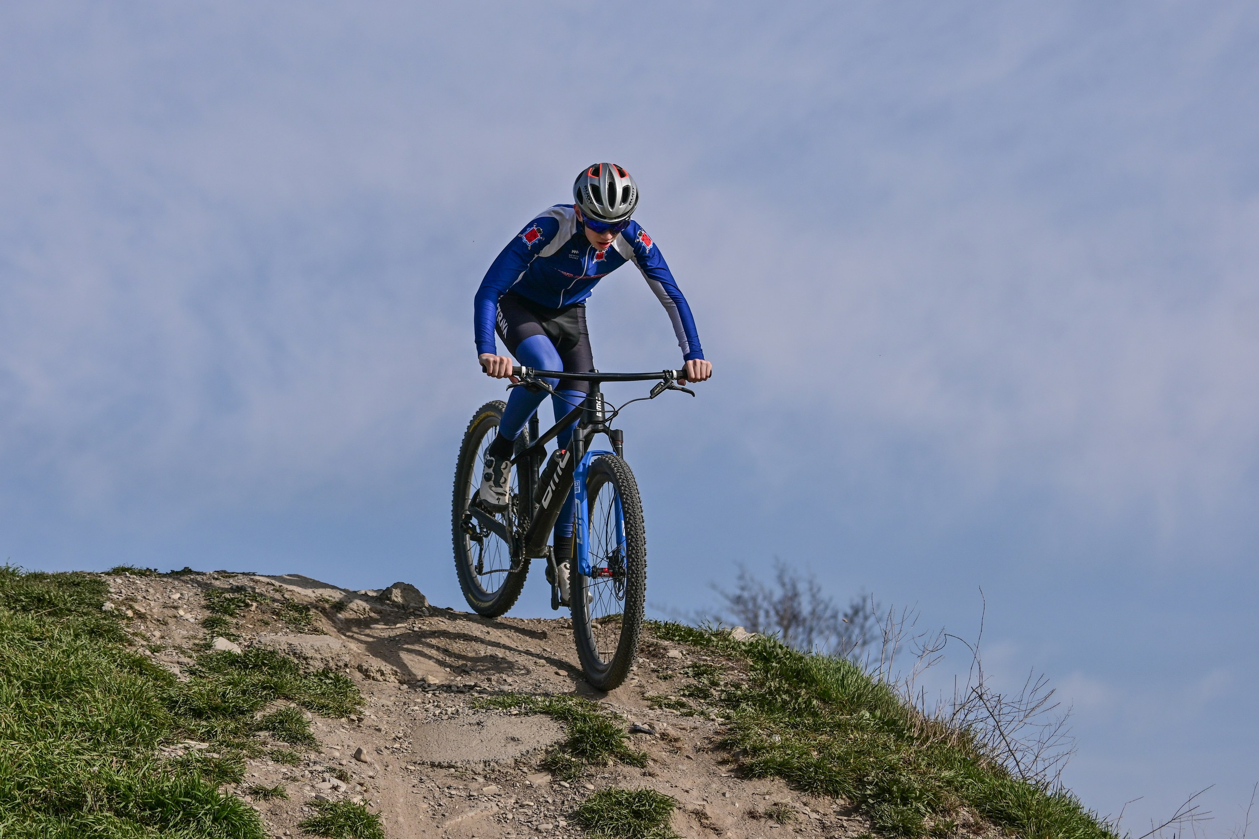 Маунтинбайк, кросс-кантри в Архипо-Осиповке 16 марта 2025. Спортивный фотограф, фотожурналист Павел Ларькин