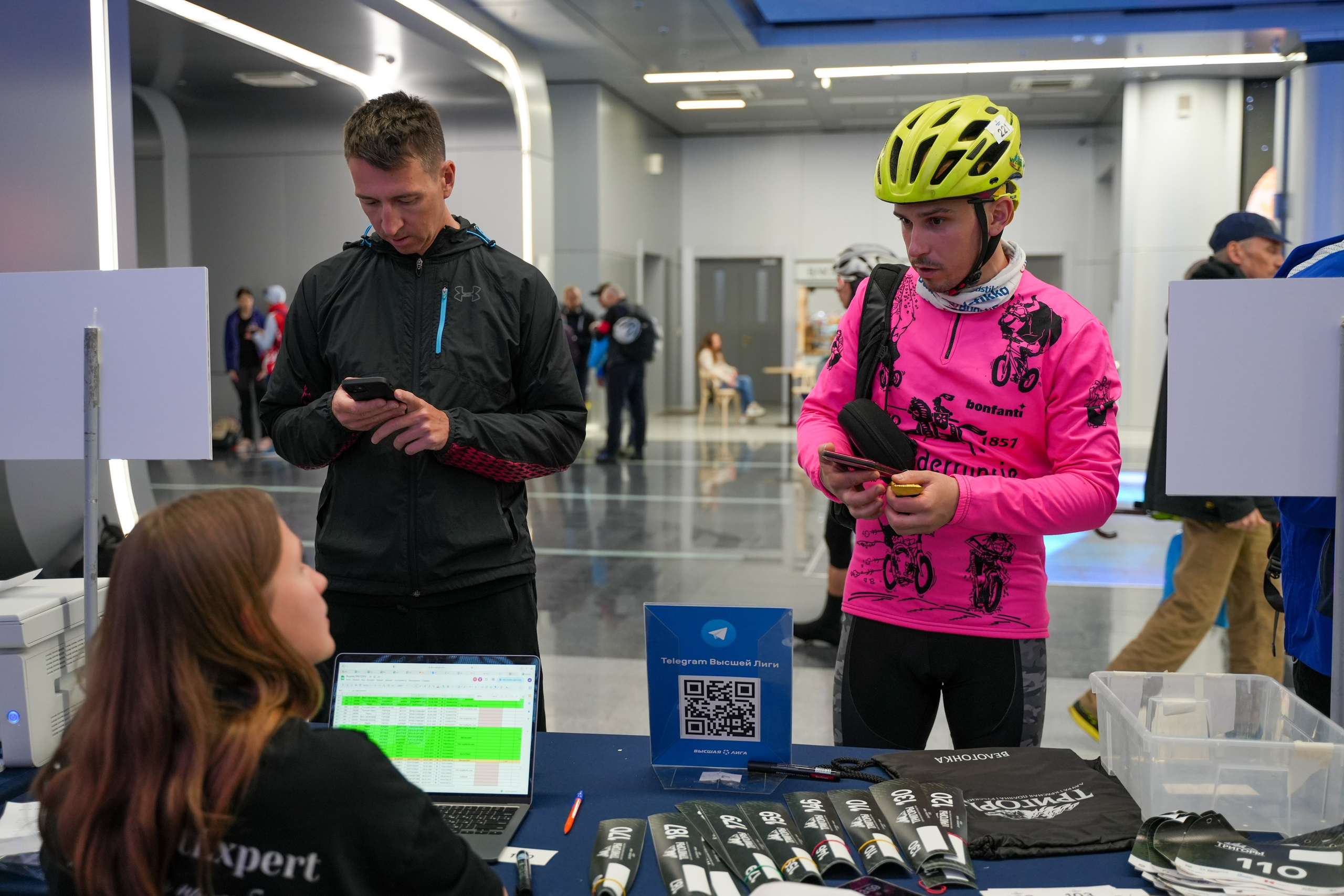 Велогонка «Три горы» на курортах горного кластера Красная Поляна. Репортажный фотограф в Красной Поляне и Сочи Павлюченко Екатерина