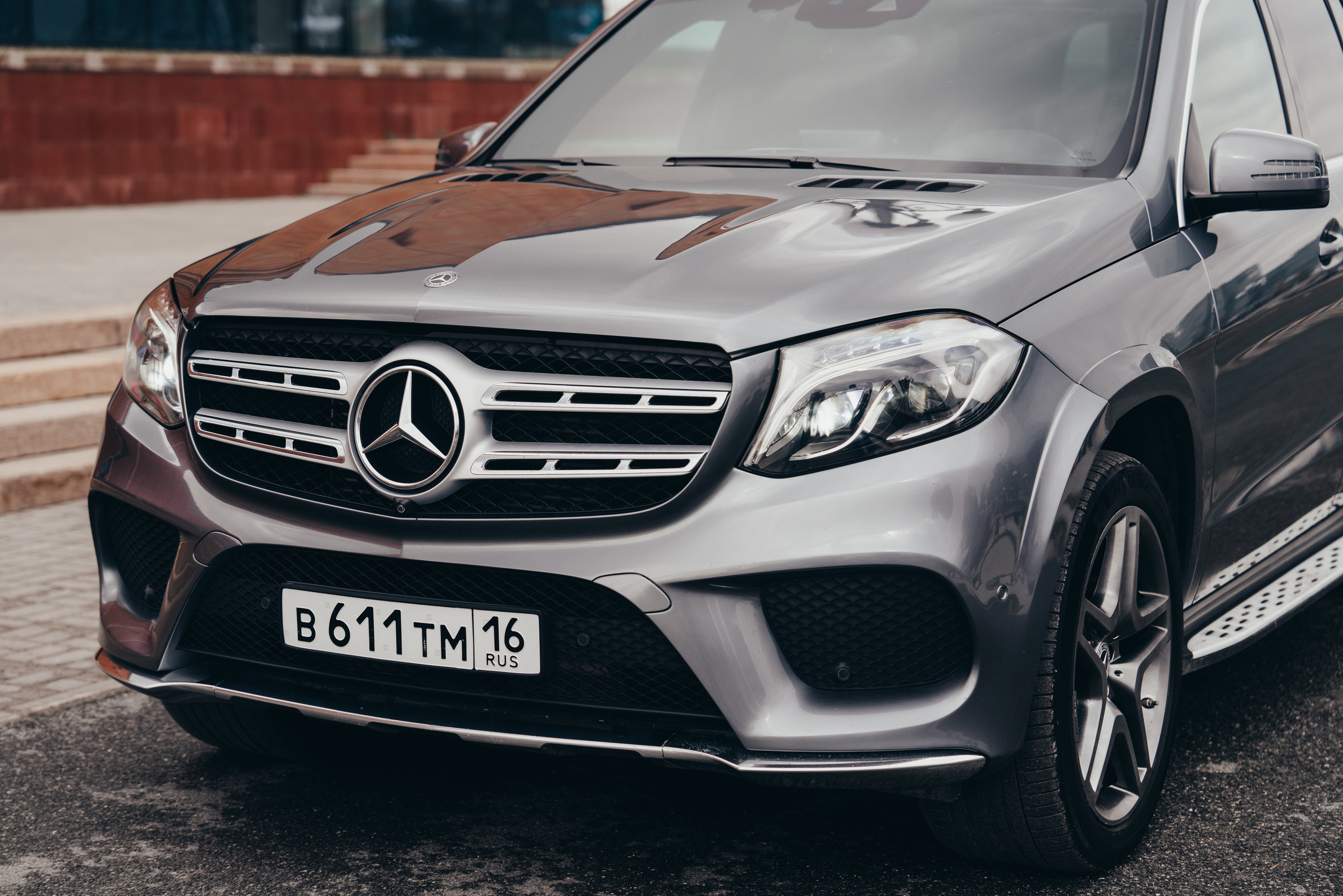 Mercedes-Benz GLS-Class 350 d. Идеальные портреты для соцсетей — Фотограф Ленар