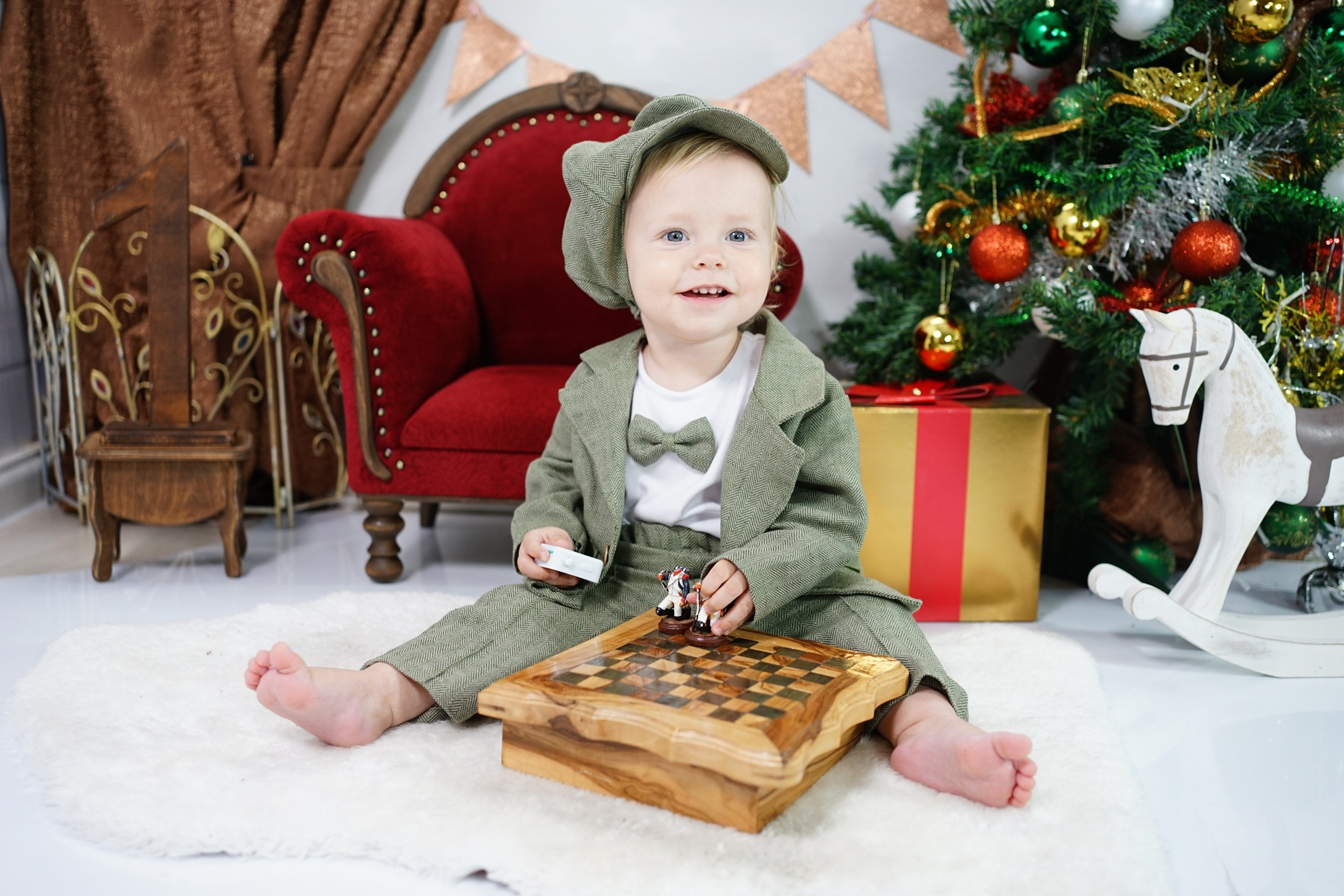 Бордовая зона. Детская Фотостудия ГОДОВАСИКИ в Санкт-Петербурге фотосесия на годик