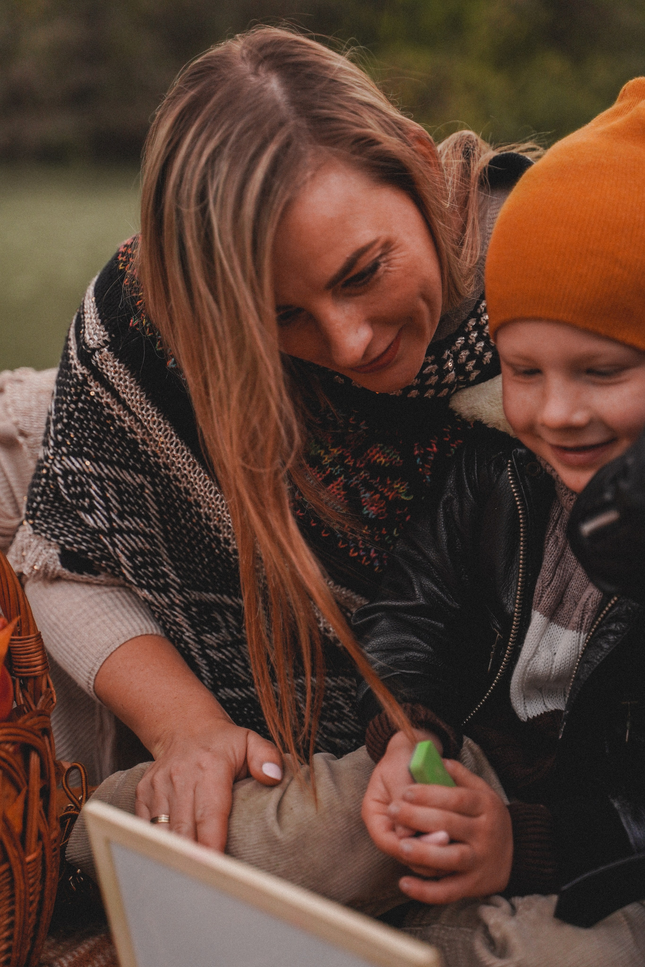 Семейная осенняя фотосессия у реки. Семейный и женский фотограф в Краснодаре Анастасия Приймак