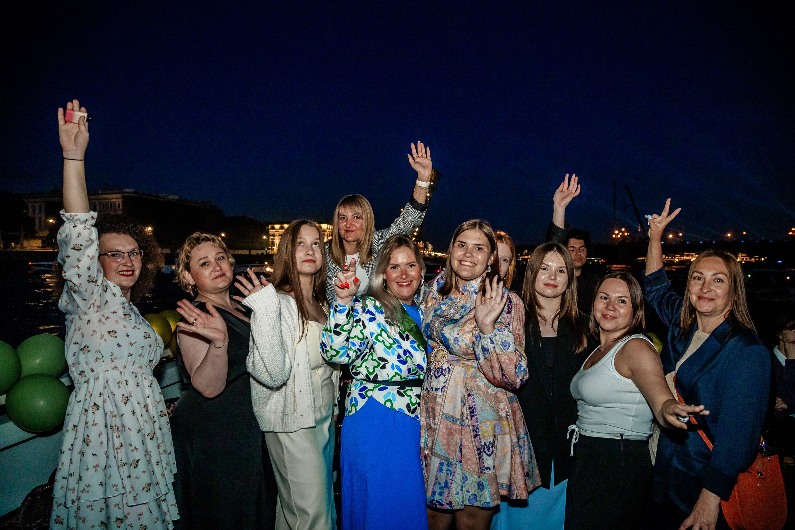 Выпускной на теплоходе. Фотограф в Санкт-Петербурге Чумаков Семен