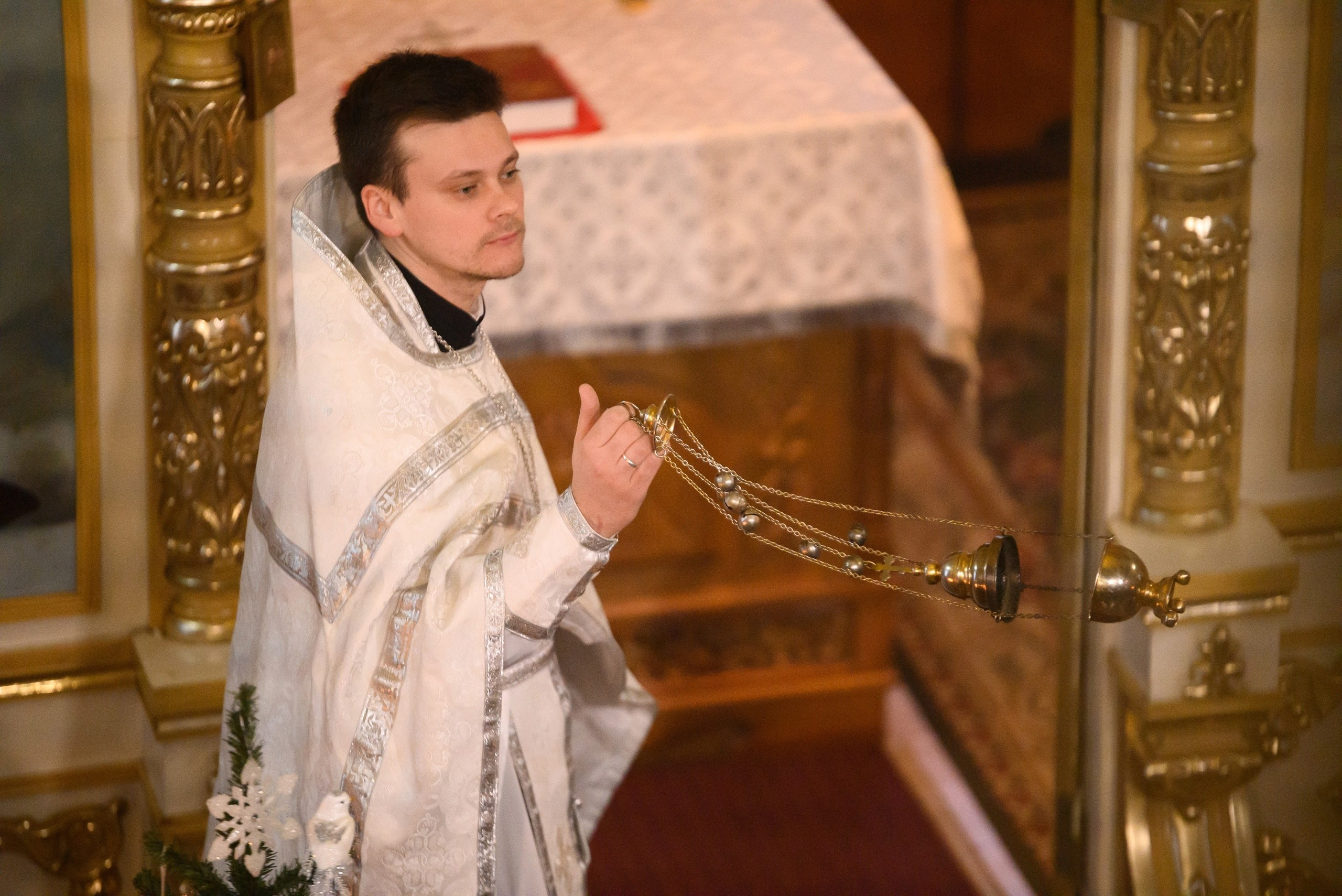 Антон и Татьяна Денисенко — В храме