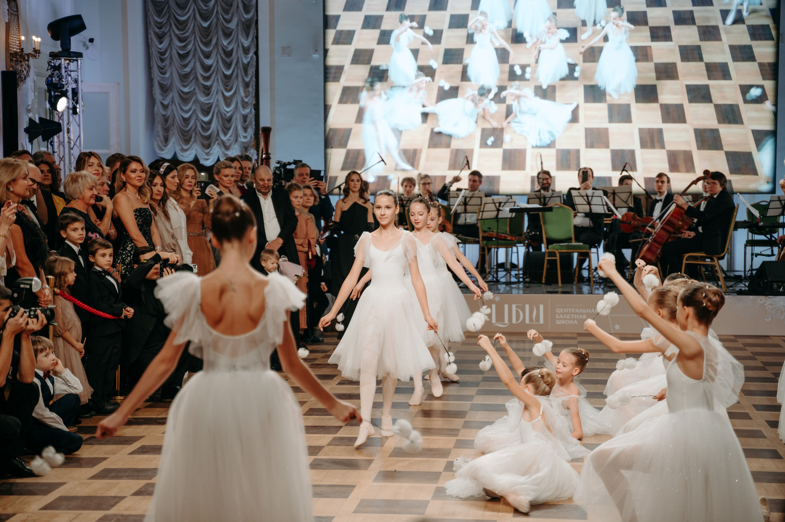 Центральная Балетная Школа зимний бал. Фотограф в Москве Илья Максимов