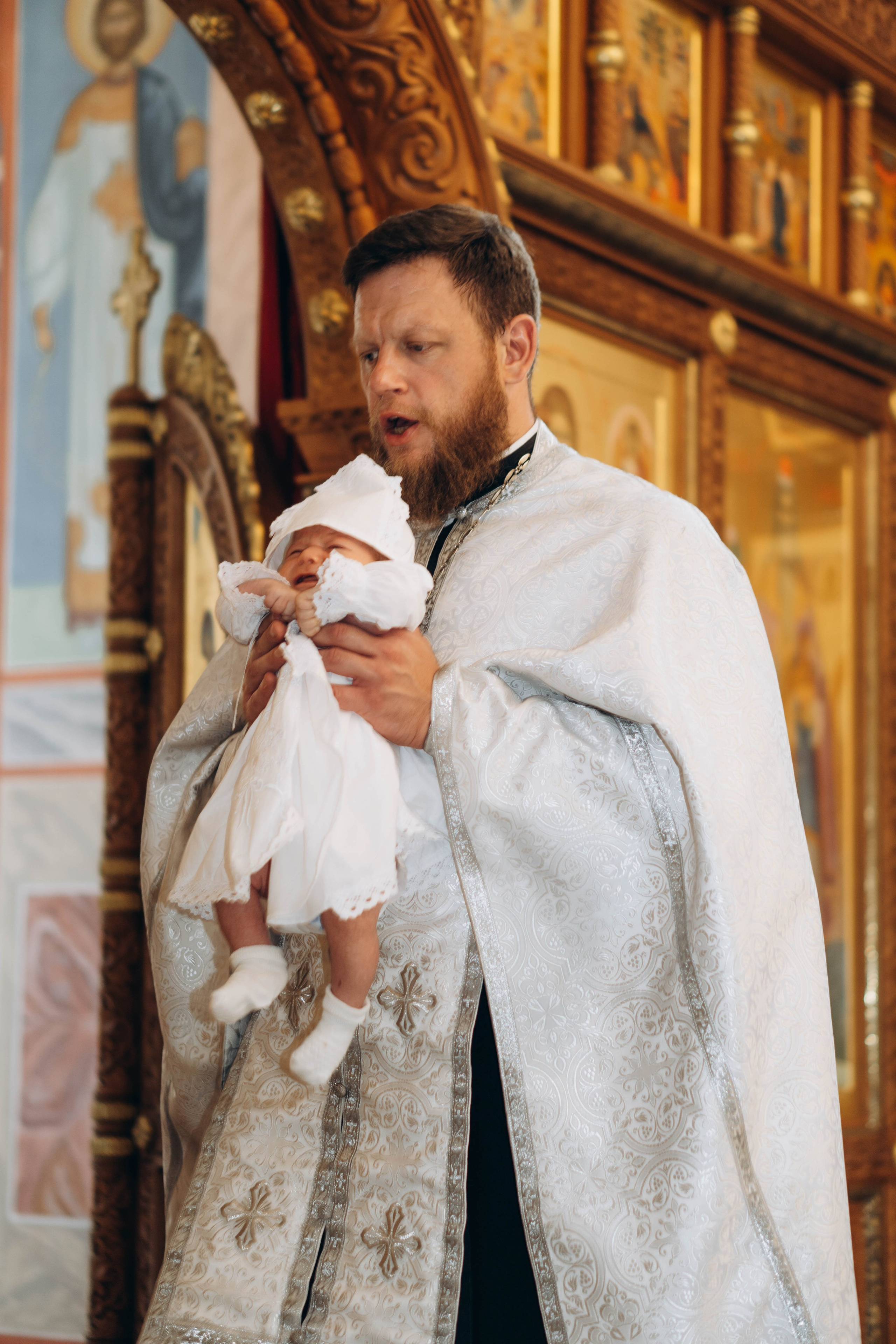 Крещение Тихона Церковь Почаевской иконы Божией Матери в Салтыковке. Фотограф Москва Валерия Веденина