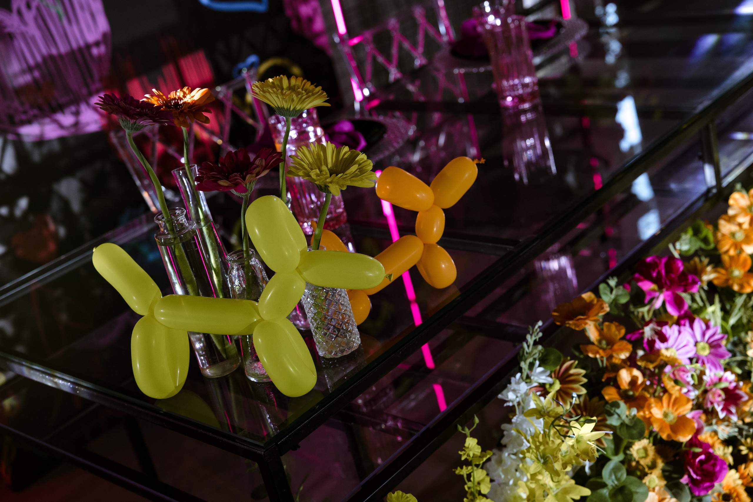 Яркая свадьба в «Нет на карте» в Самаре. Свадебный и семейный фотограф в Самаре и Тольятти | Елена Топанцева