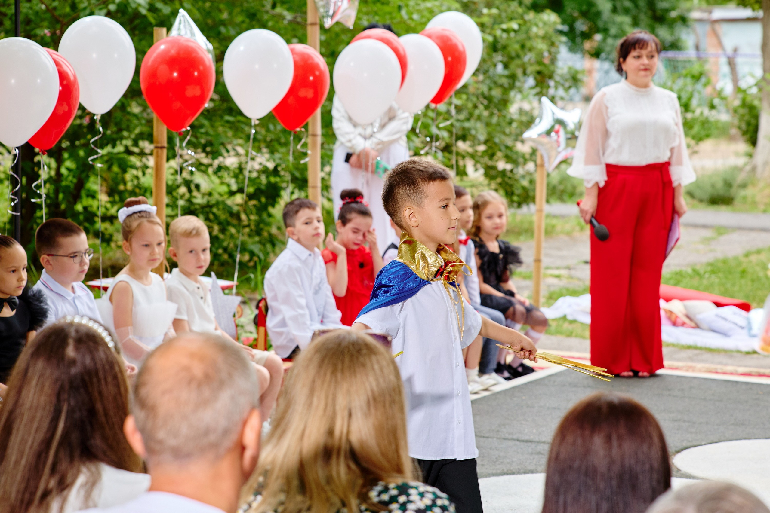 Выпускной 45 сад. Фотограф Выпускные альбомы Таганрог Сергей Коробченко