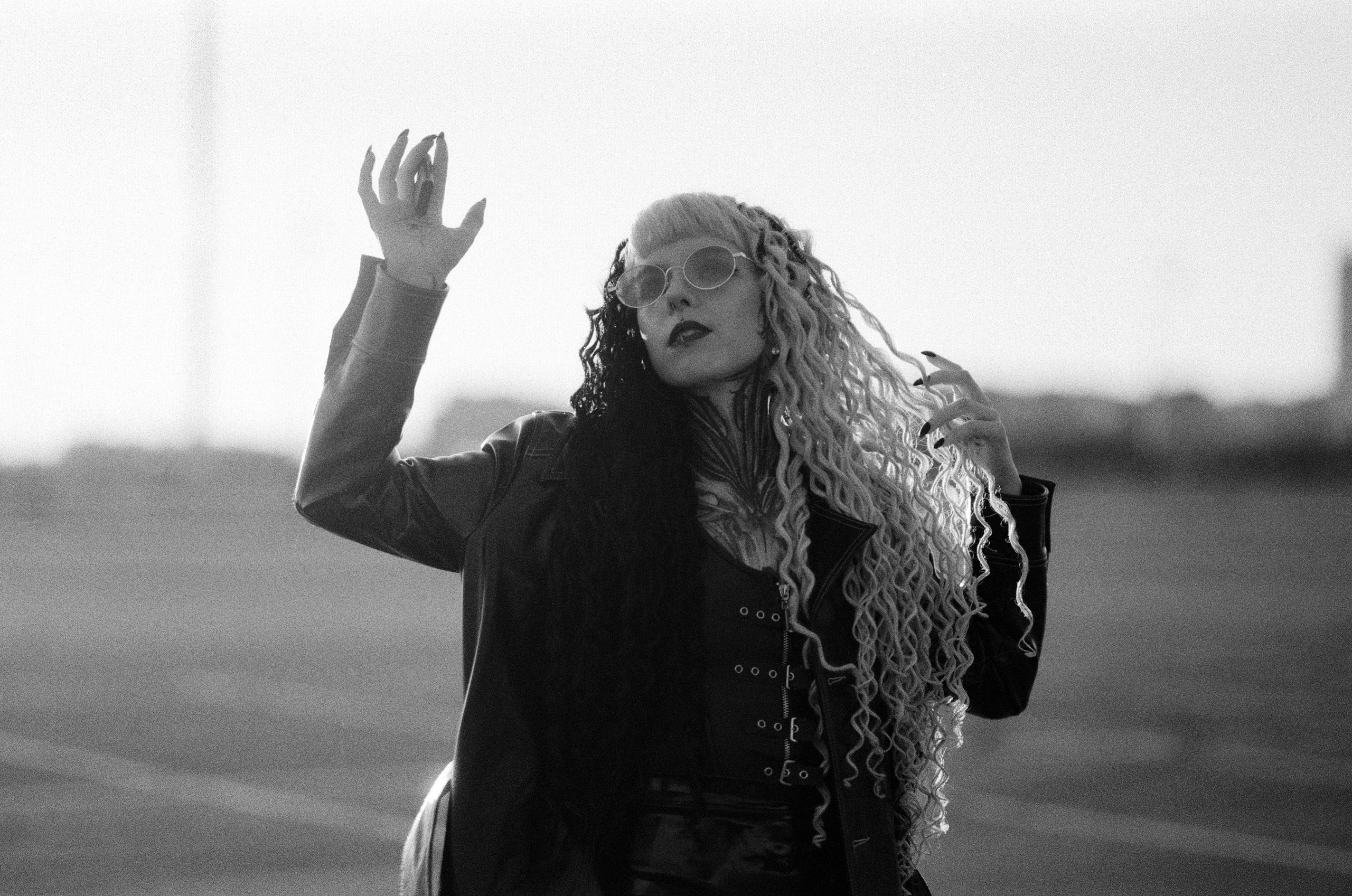 Shanghai GP3 100 Canon EOS 30 + Sigma AF 35mm f/1.4 DG HSM Art