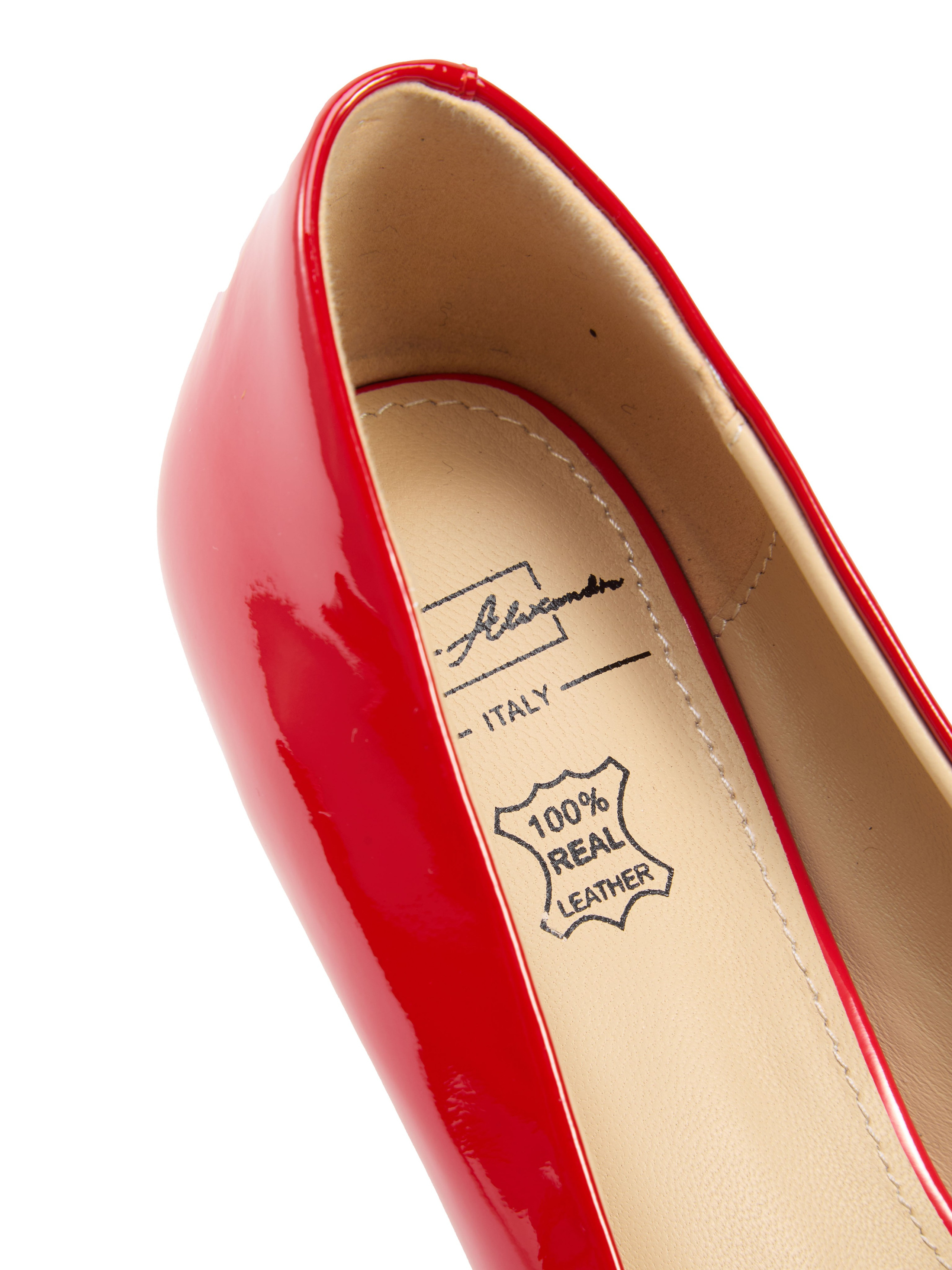 Каталожная фотография обуви. Фотограф в Москве Егор Гончаров