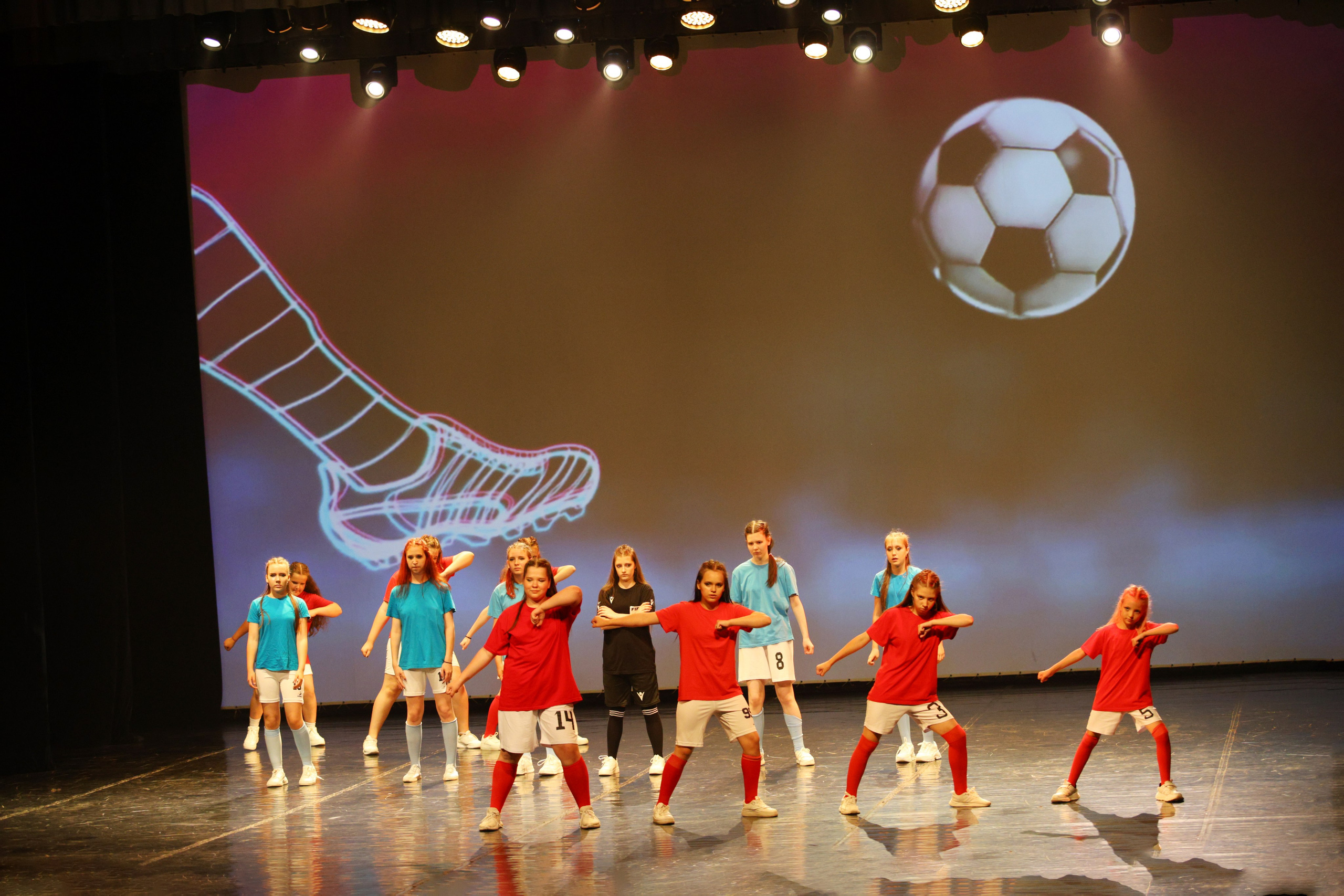 Концерт юных танцоров