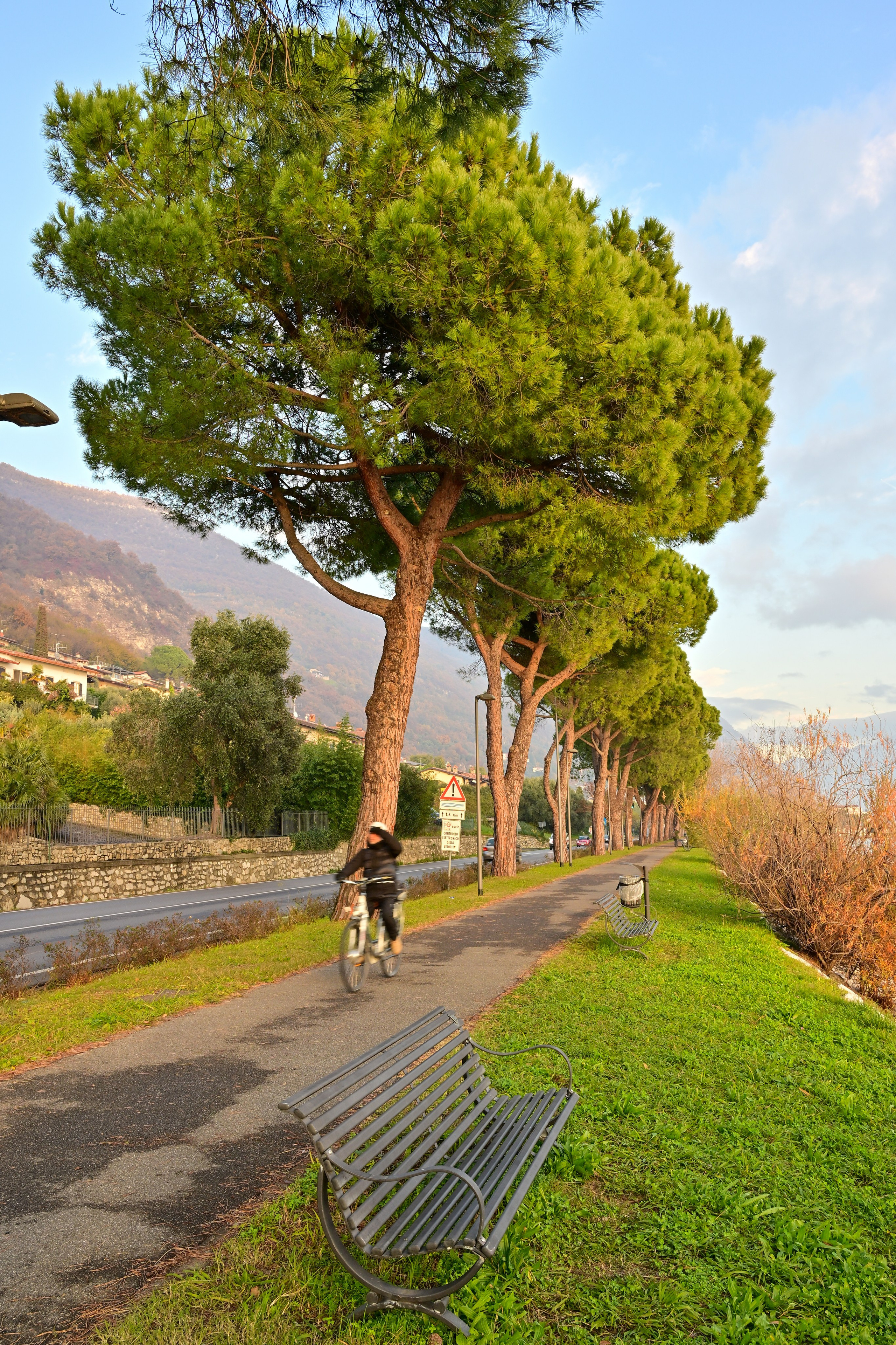 Lago d'iseo and hotel. Фотограф Минск