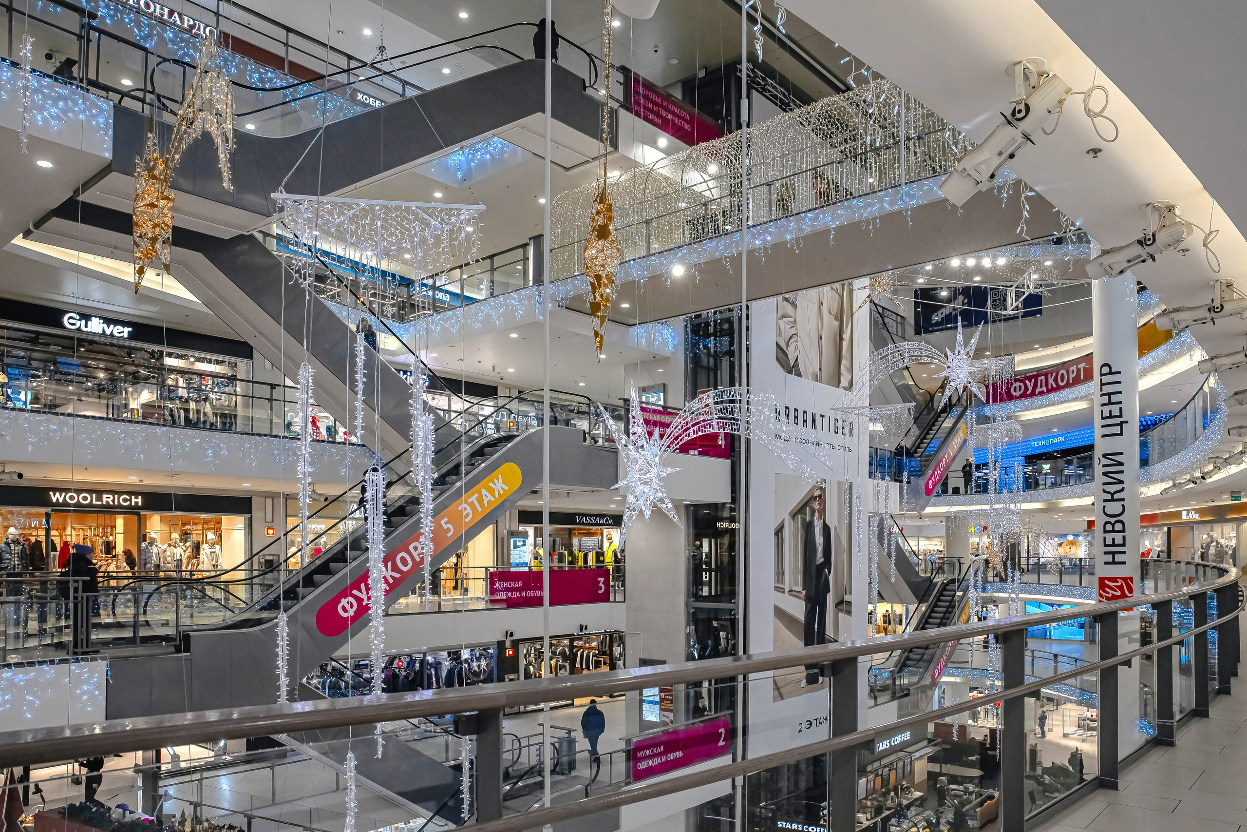 Съёмка интерьера ТЦ, входных групп. Фотограф в Санкт-Петербурге Екатерина Спикс