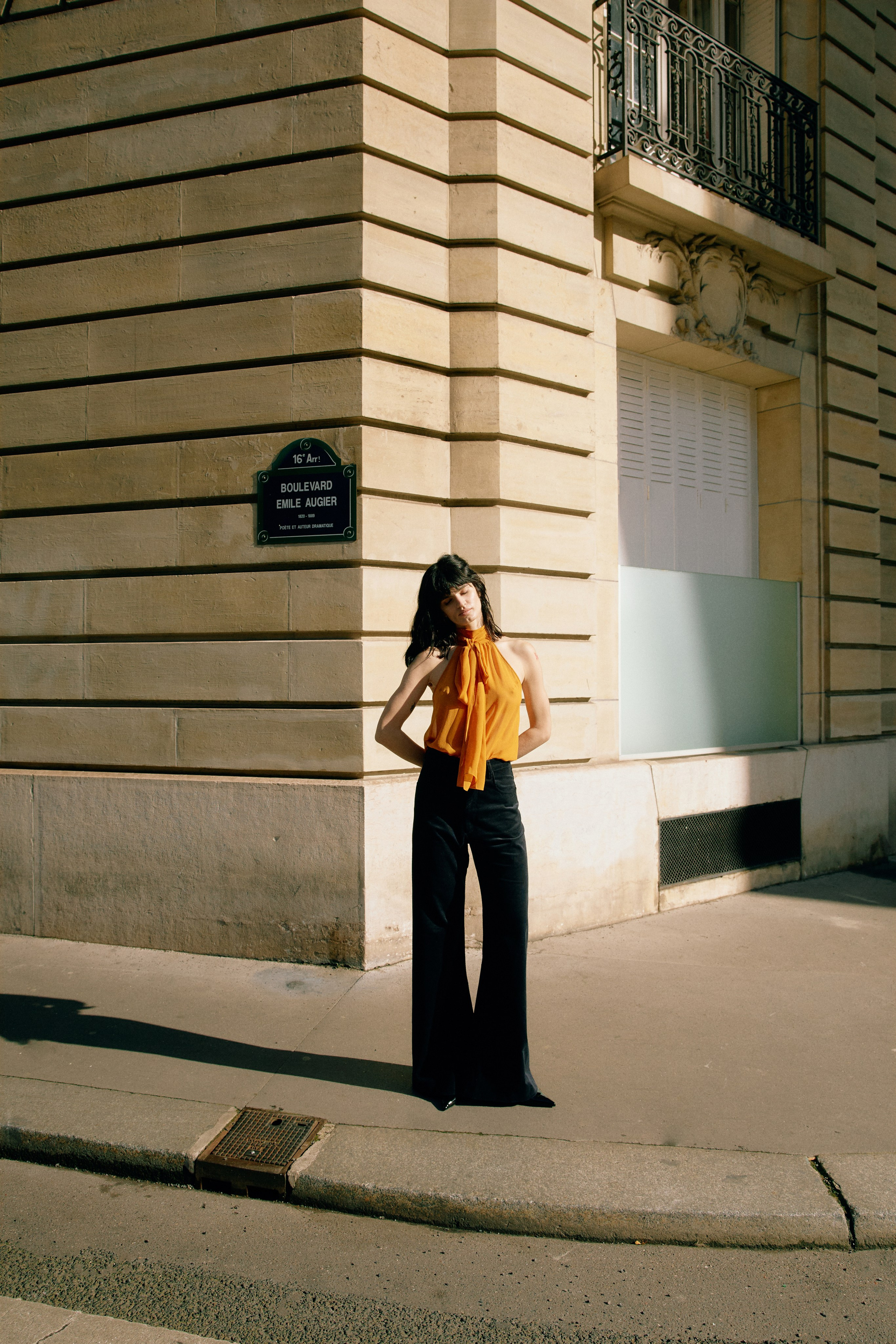 Titre trois Paris. Fashion and advertising photographer