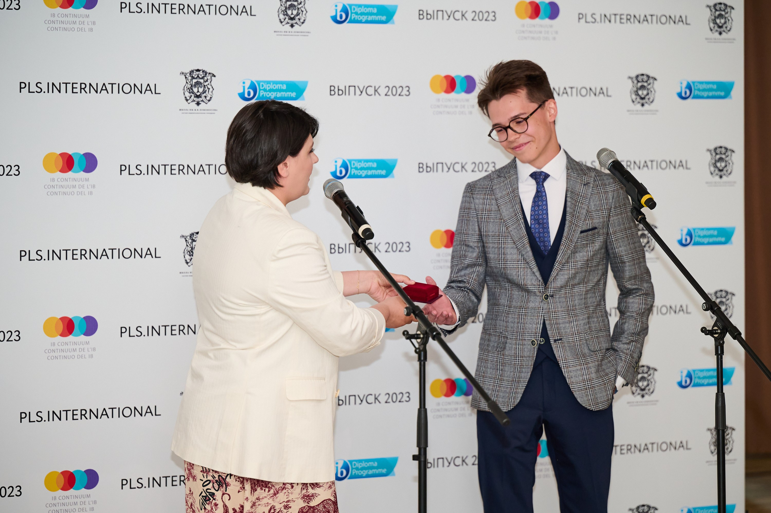 Детские праздники, Выпускные, 1 сентября. Выпускные Альбомы в Нижнем Новгороде