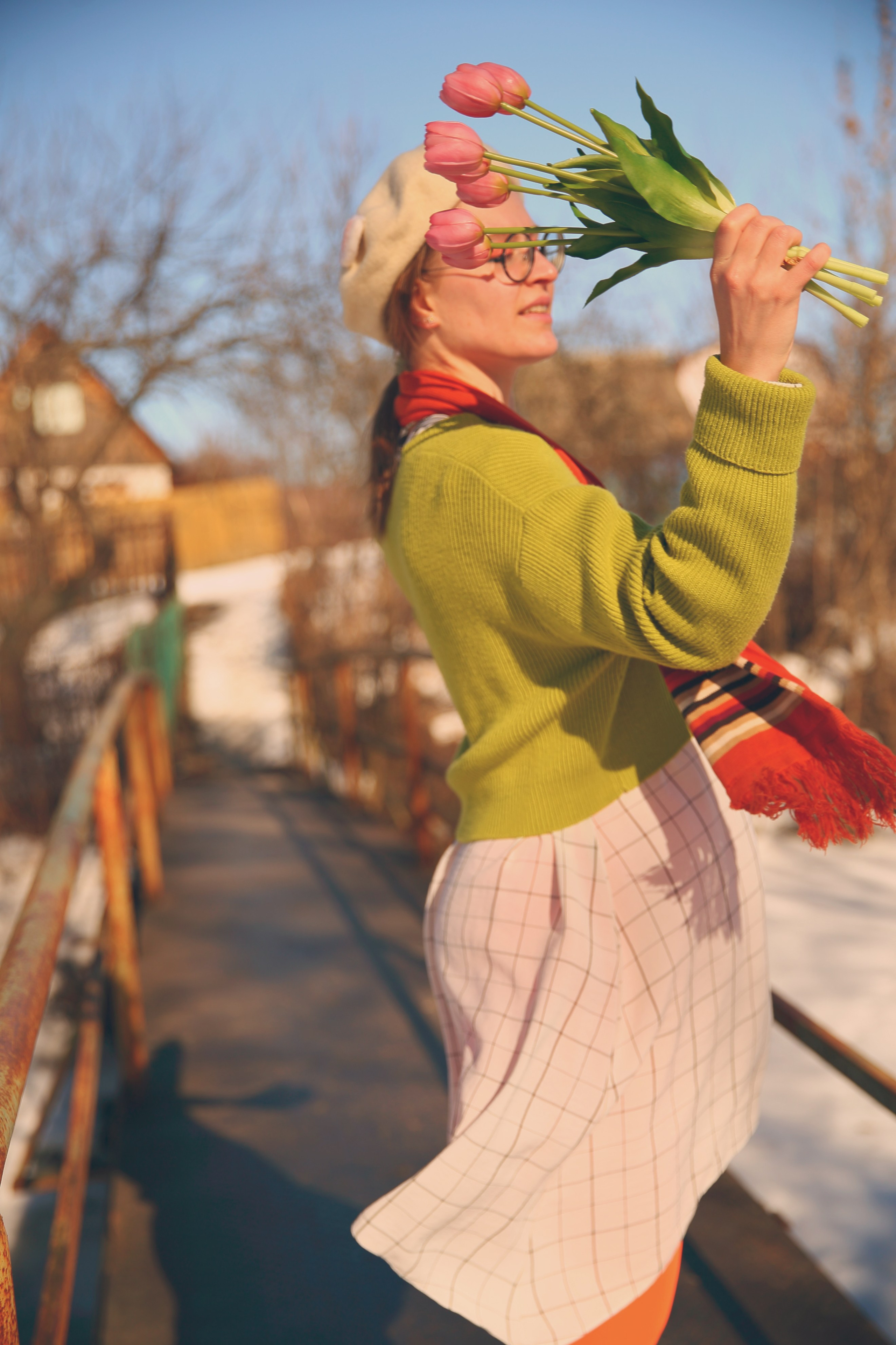 Весенняя фотосессия девушки на природе. Свадебный и репортажный фотограф в Ярославле и Санкт-Петербурге Роман Микрюков