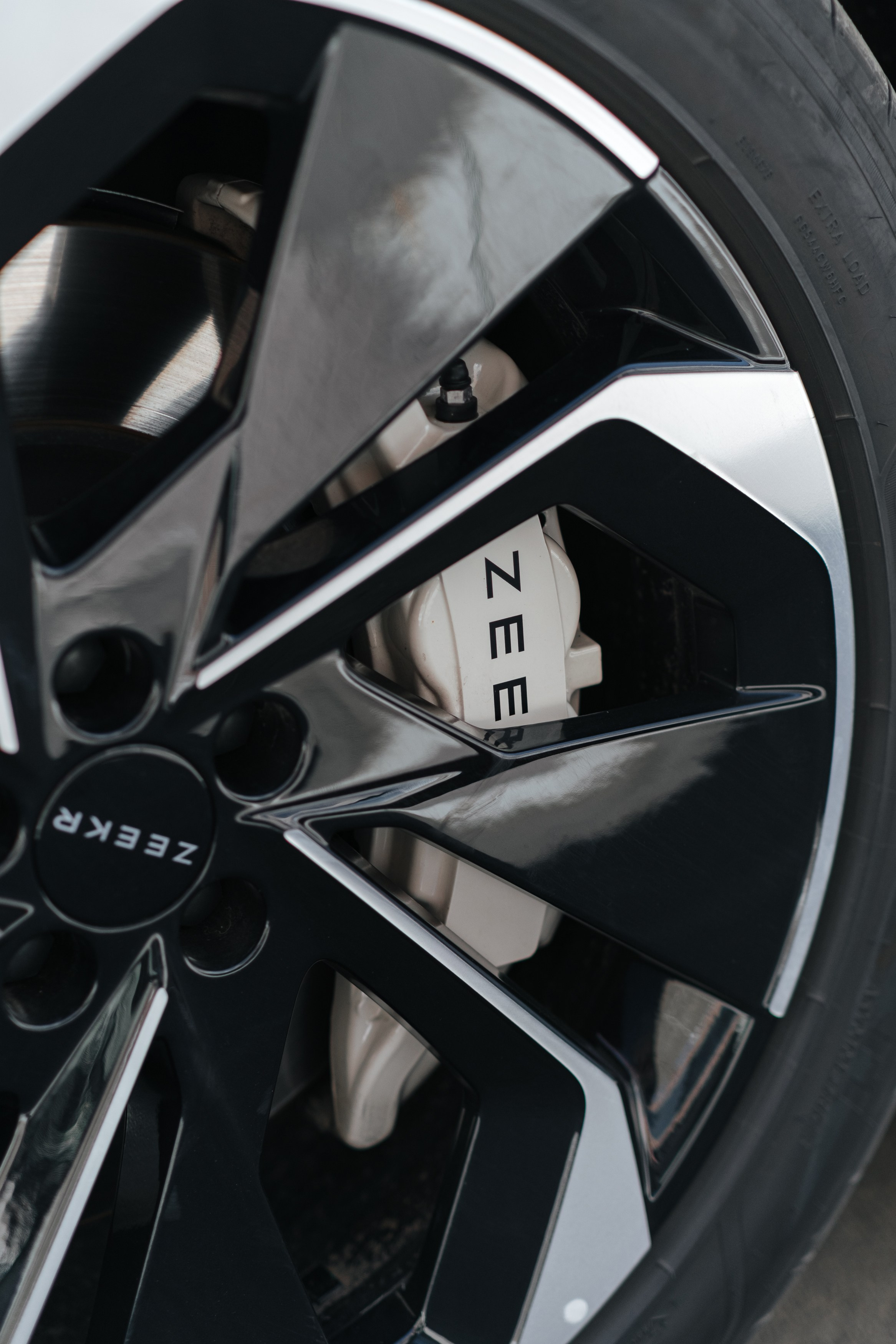 ZEEKR 001. Фуд и предметный фотограф Виталий Морозов г. Москва