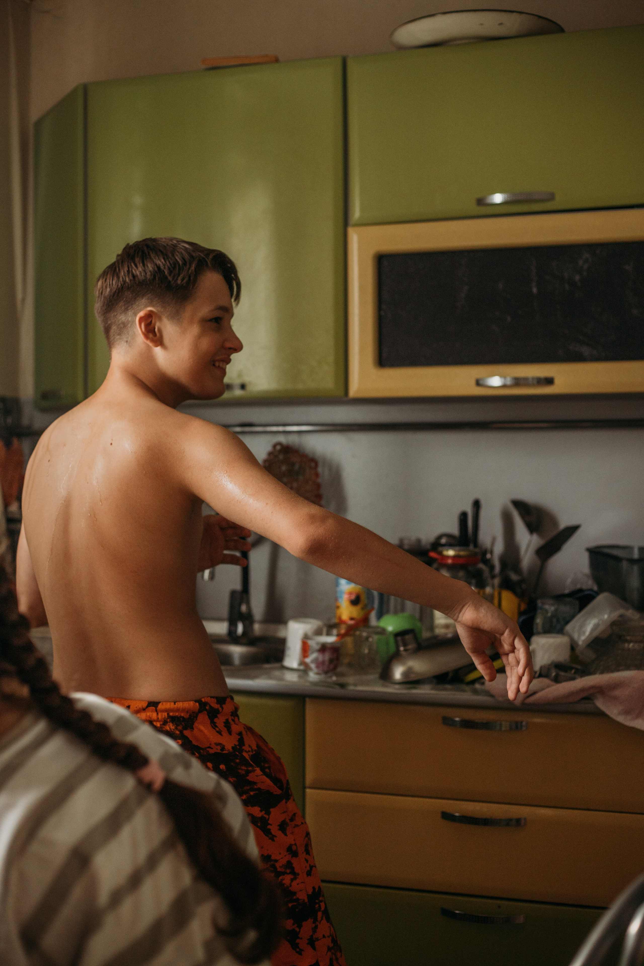 Домашняя фотосессия моей семьи. Венера Гайн. Репортажный фотограф  Тюмень. Обучение фотографии с 0