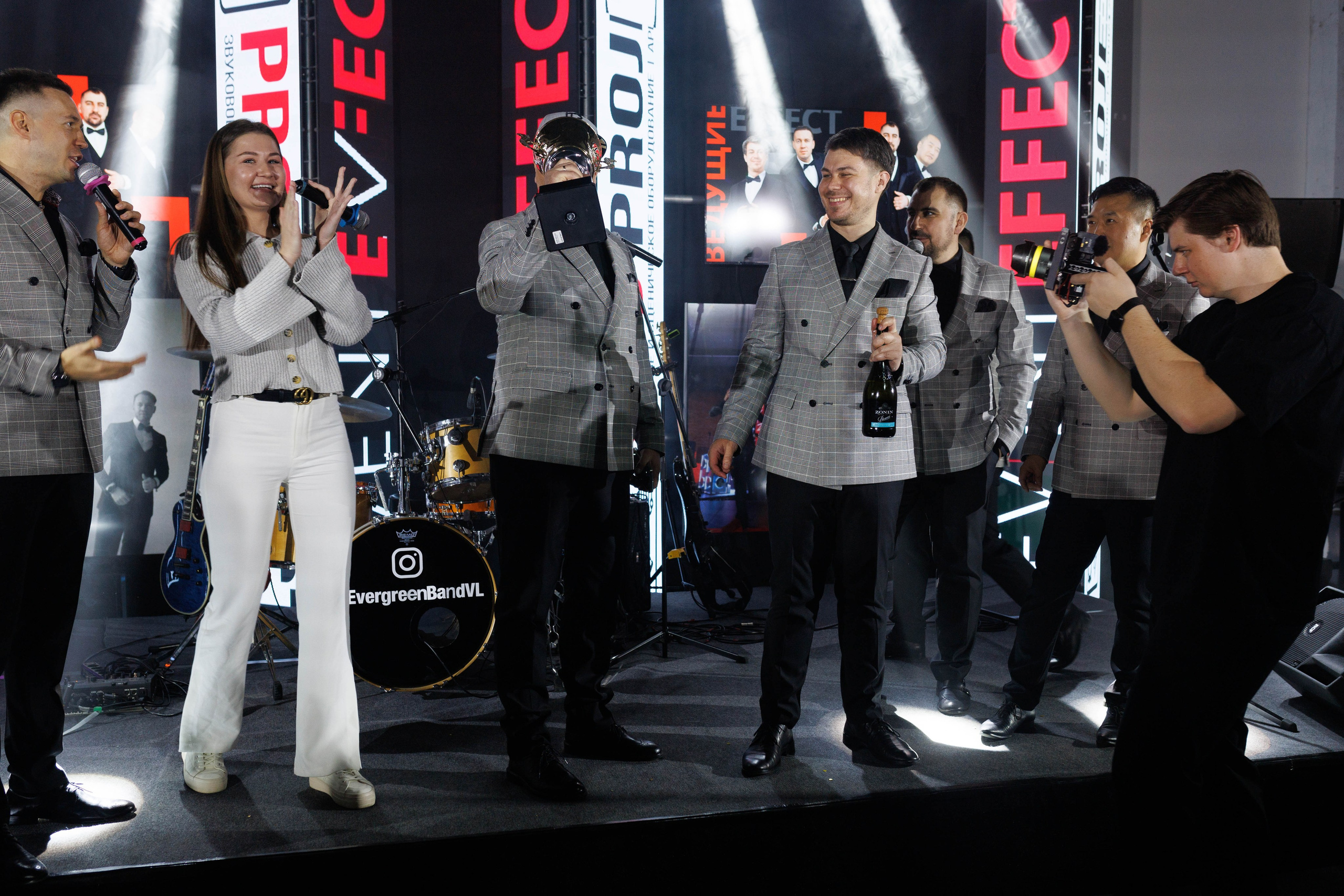 EventEffect HR вечеринка. Репортажный и портретный фотограф во Владивостоке Шегай Андрей