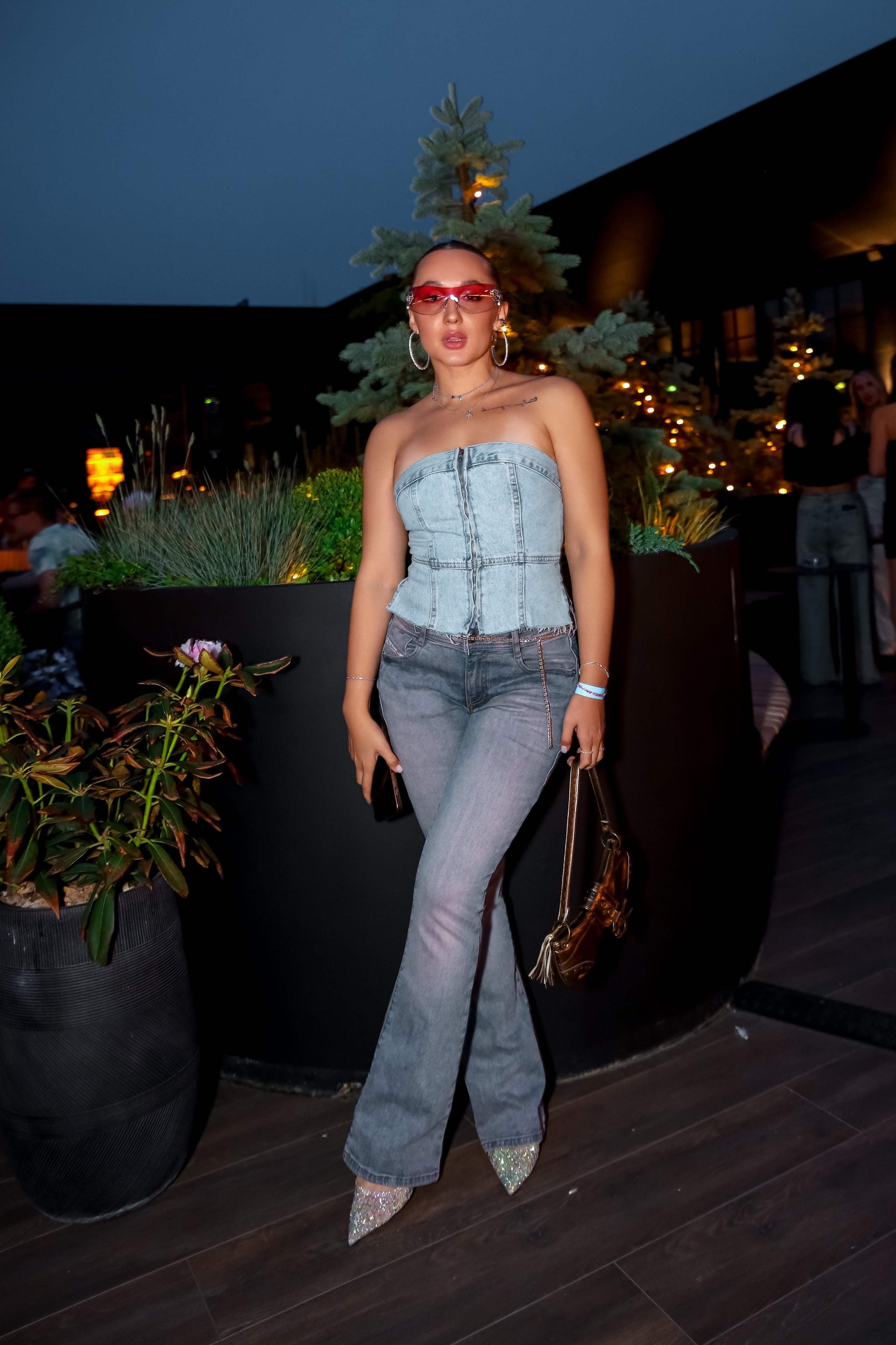 LA night & Fiji wave. 2000’s