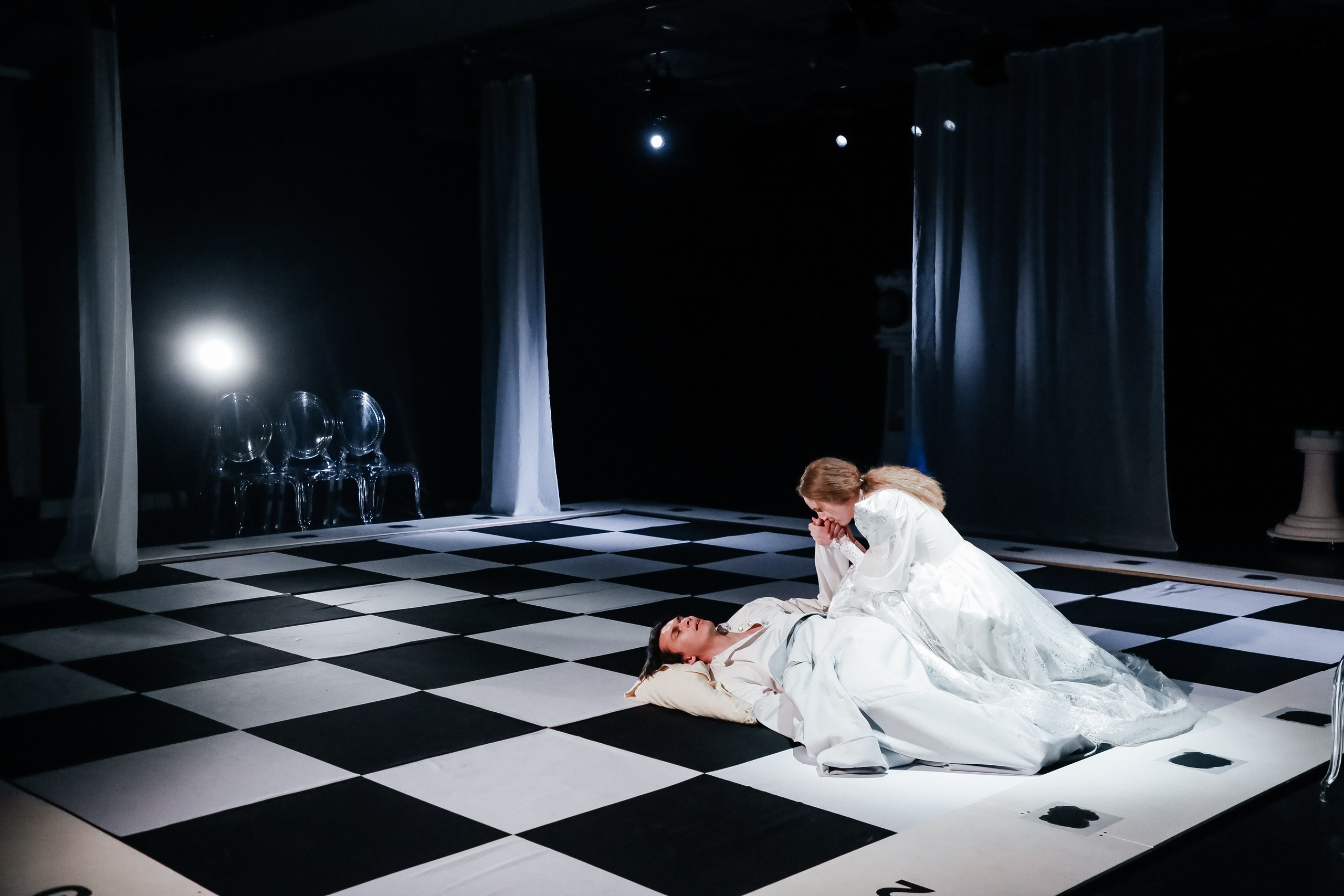 «Дядюшкин сон». Молодёжный театр алтая. Режиссер Дарья Камошина. Фоторепортаж. Театральная фотосъёмка