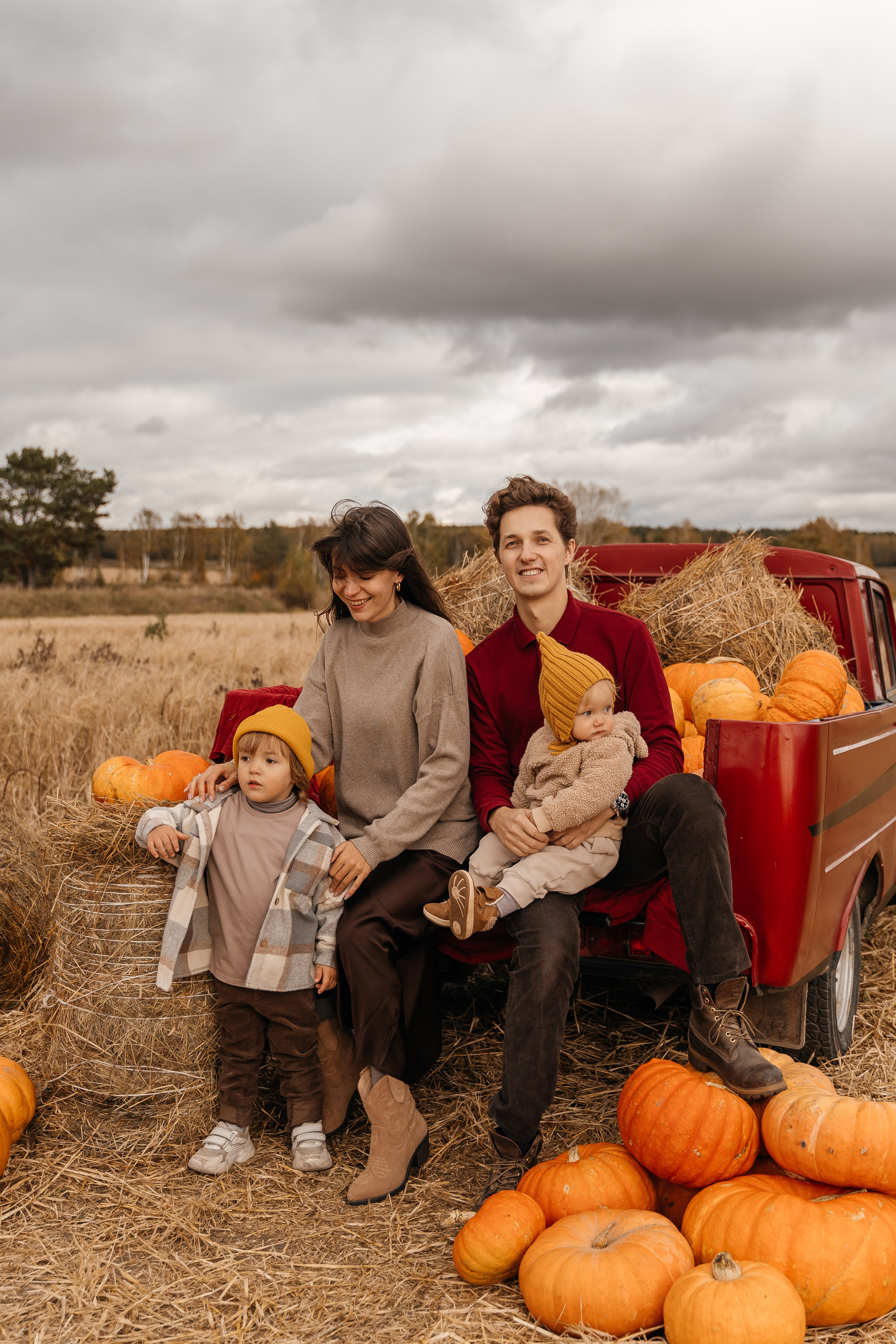 Саша, Женя, Лёва и Марта. Волик Мария