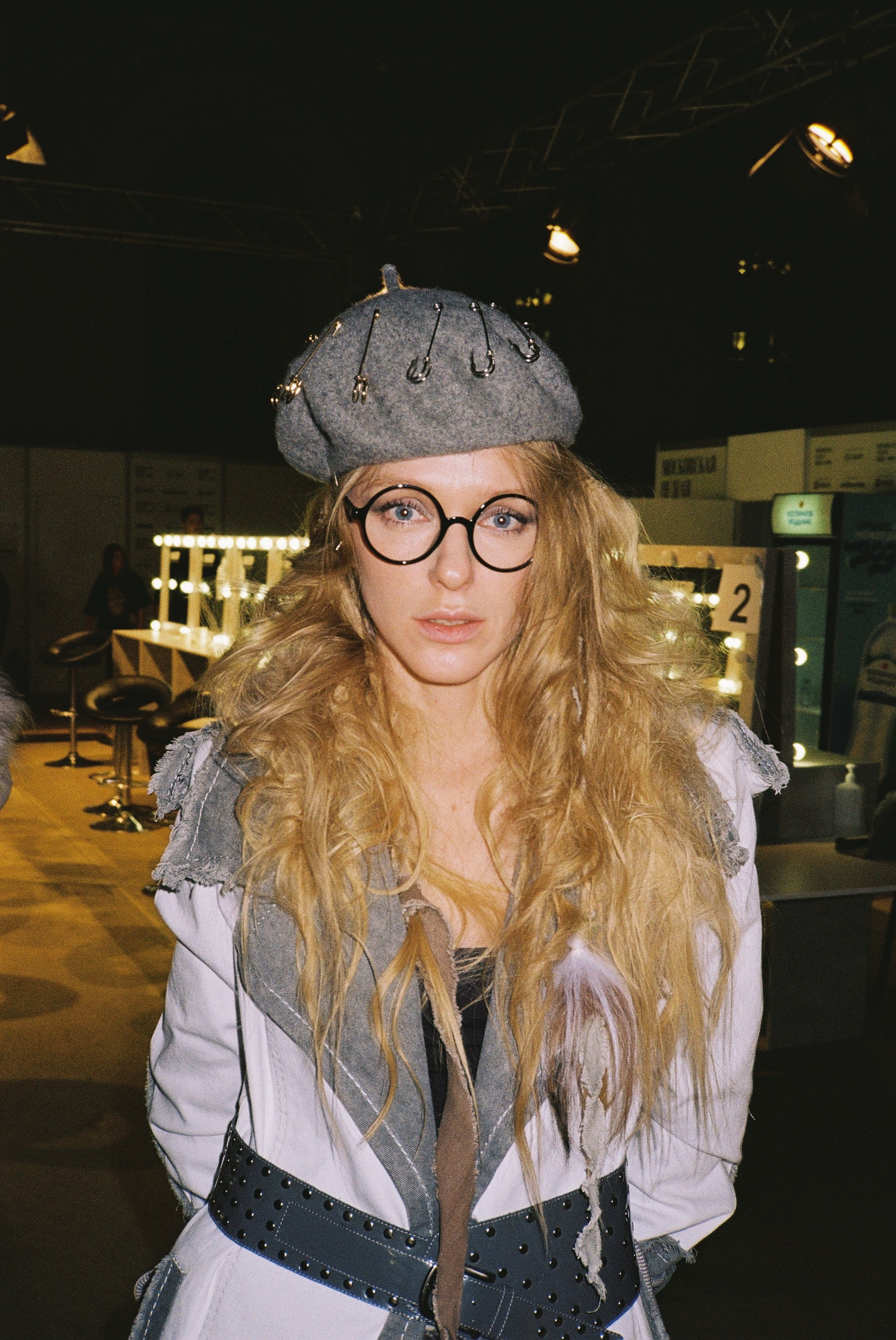 День 6. Плёночный фотограф Москва, Саша Звук