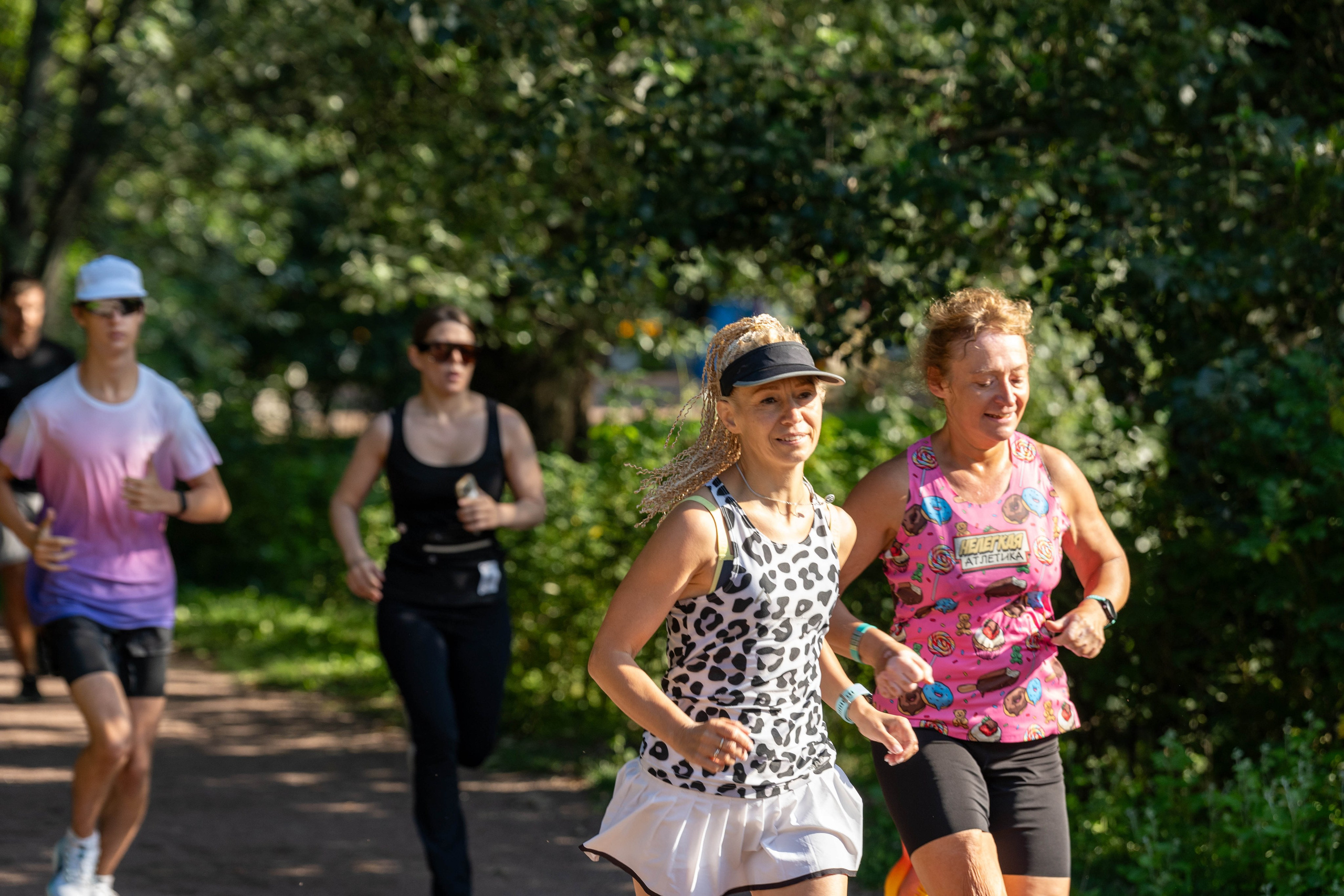 Бегуны пробега «5 вёрст» в Парке Победы, спортивный фотограф Санкт-Петербург