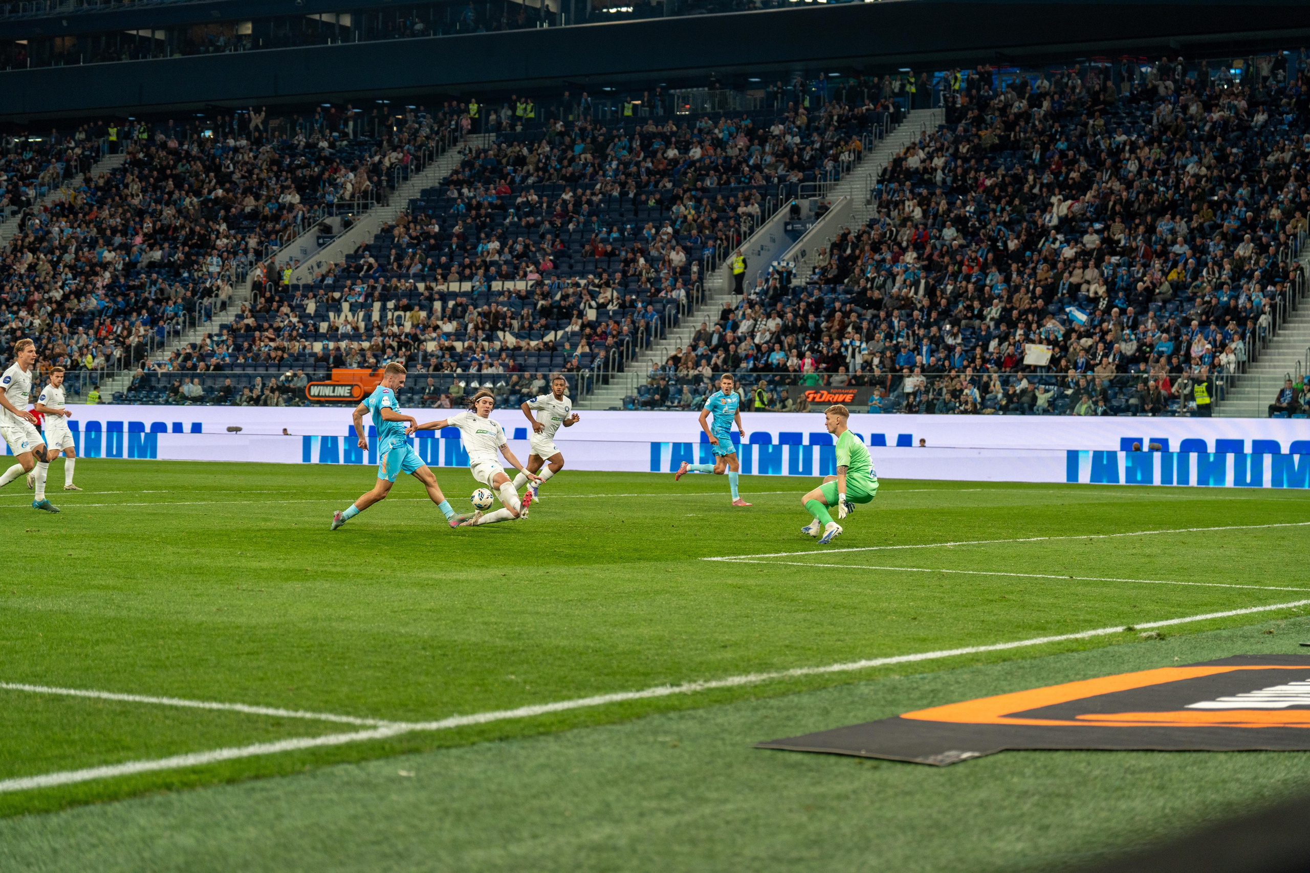 Репортажная съемка спорт-матча Зенит — Оренбург на Газпром Арене