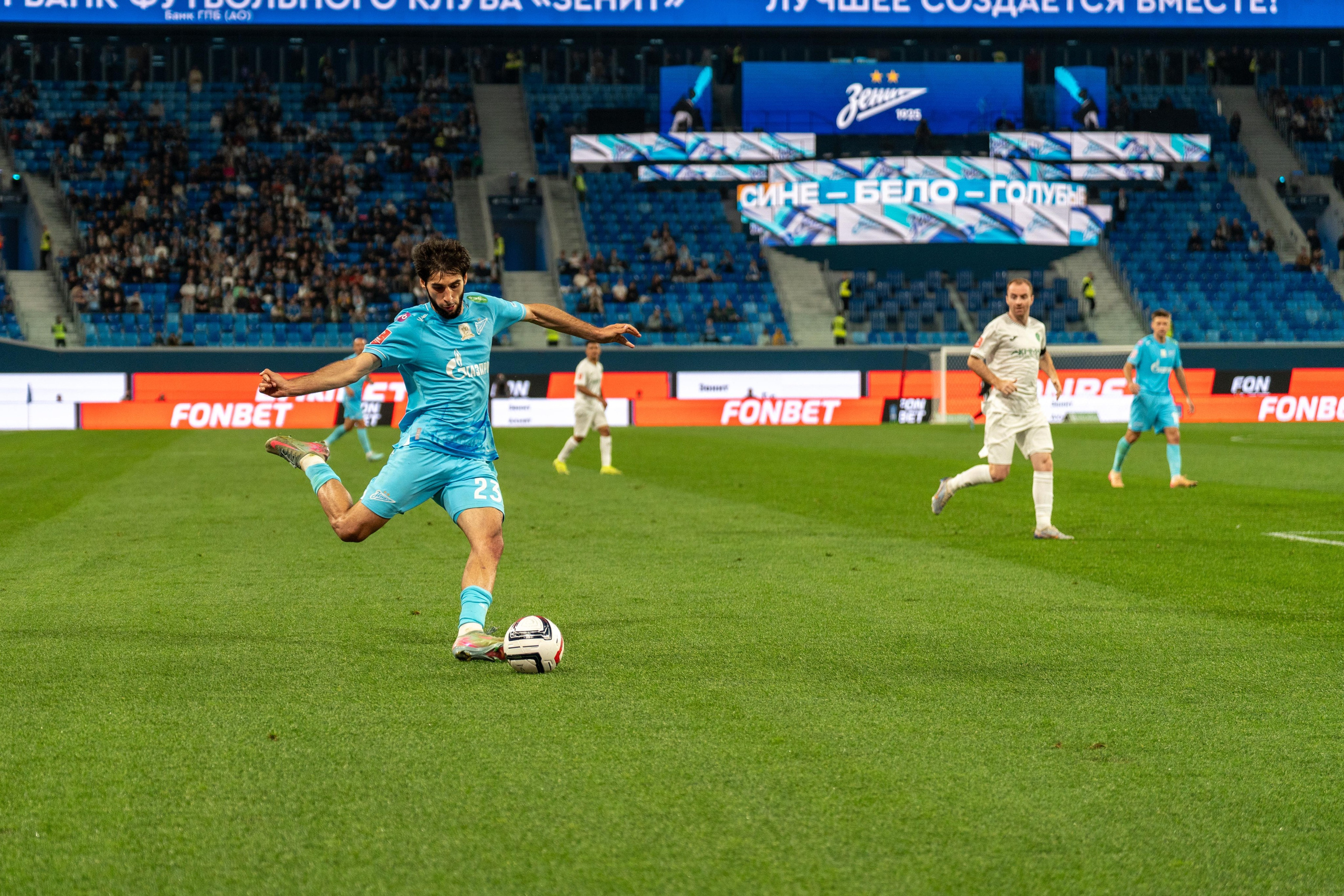 Спортивный фотограф Санкт-Петербург: Зенит встречает Ахмат