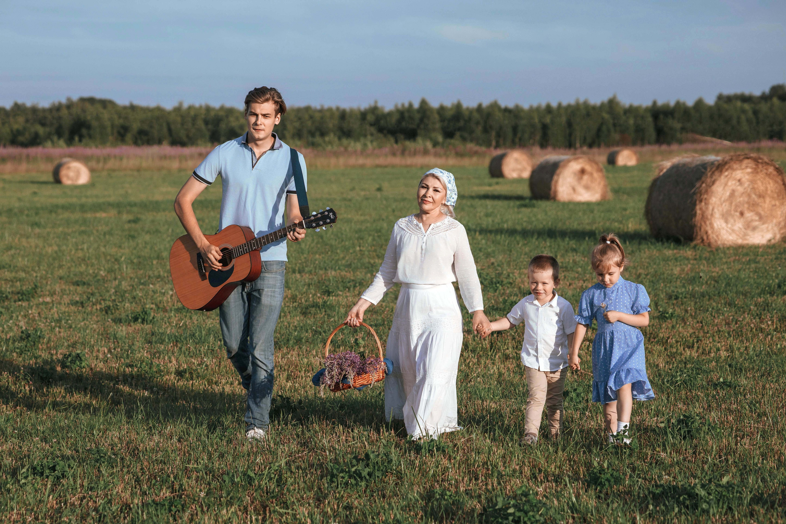 Прогулка в поле. Фотограф в Москве Мухина Ирина